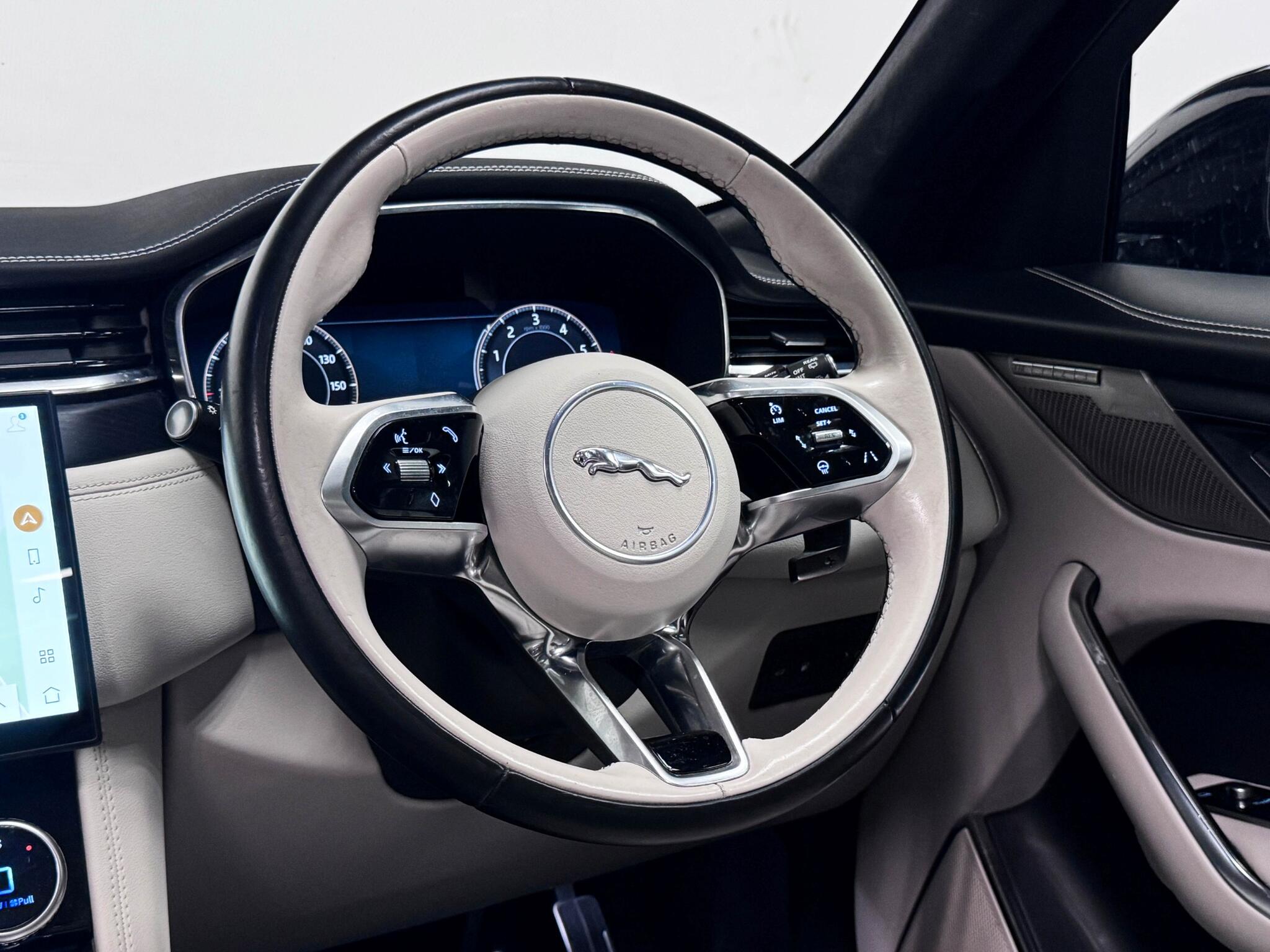Jaguar F-Pace view 27