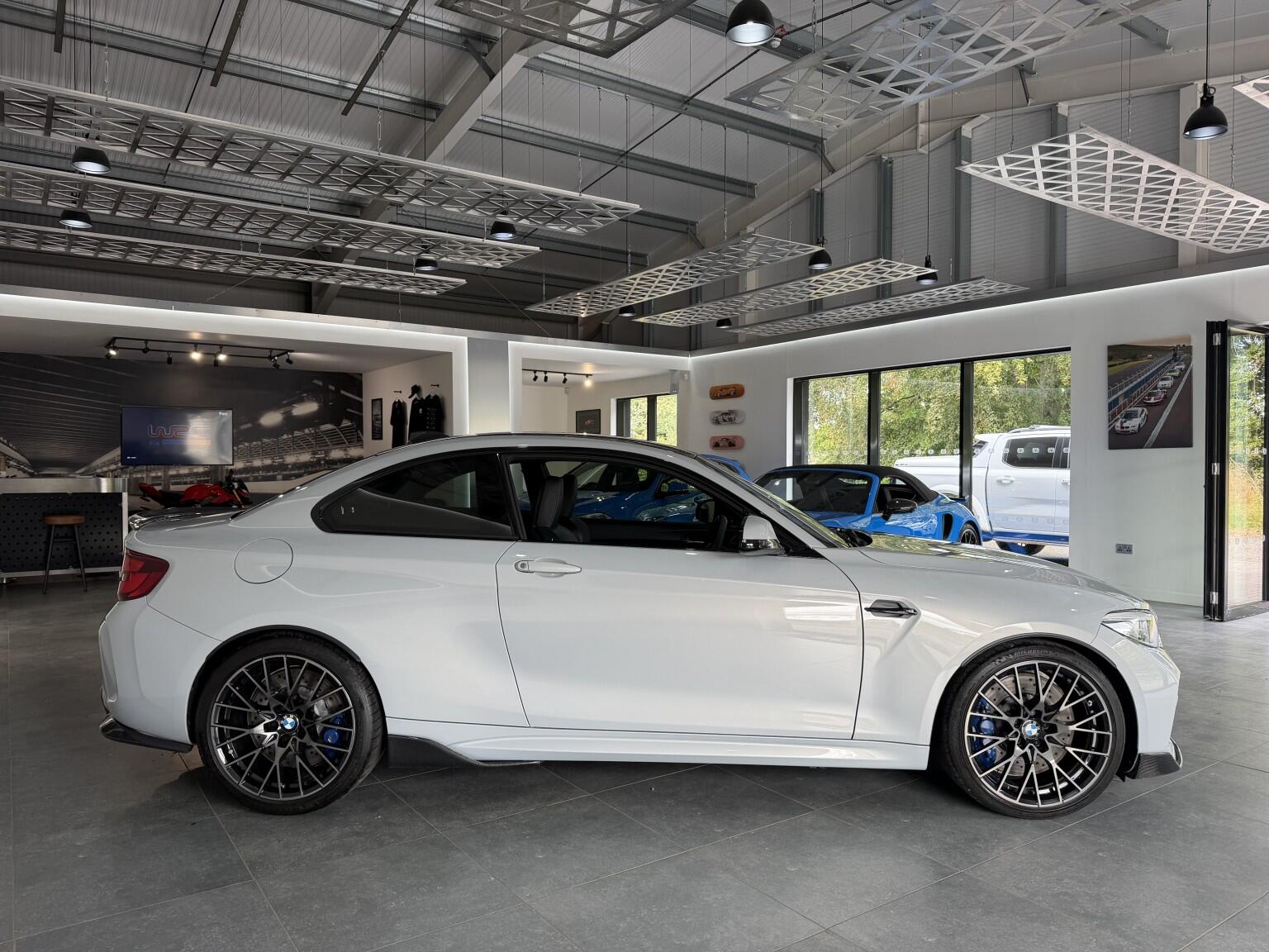 BMW M2 view 16