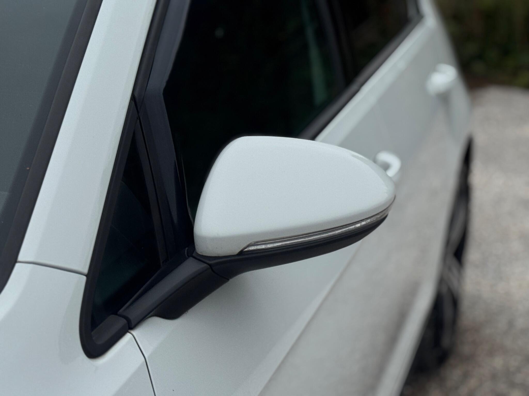 Volkswagen Golf view 61
