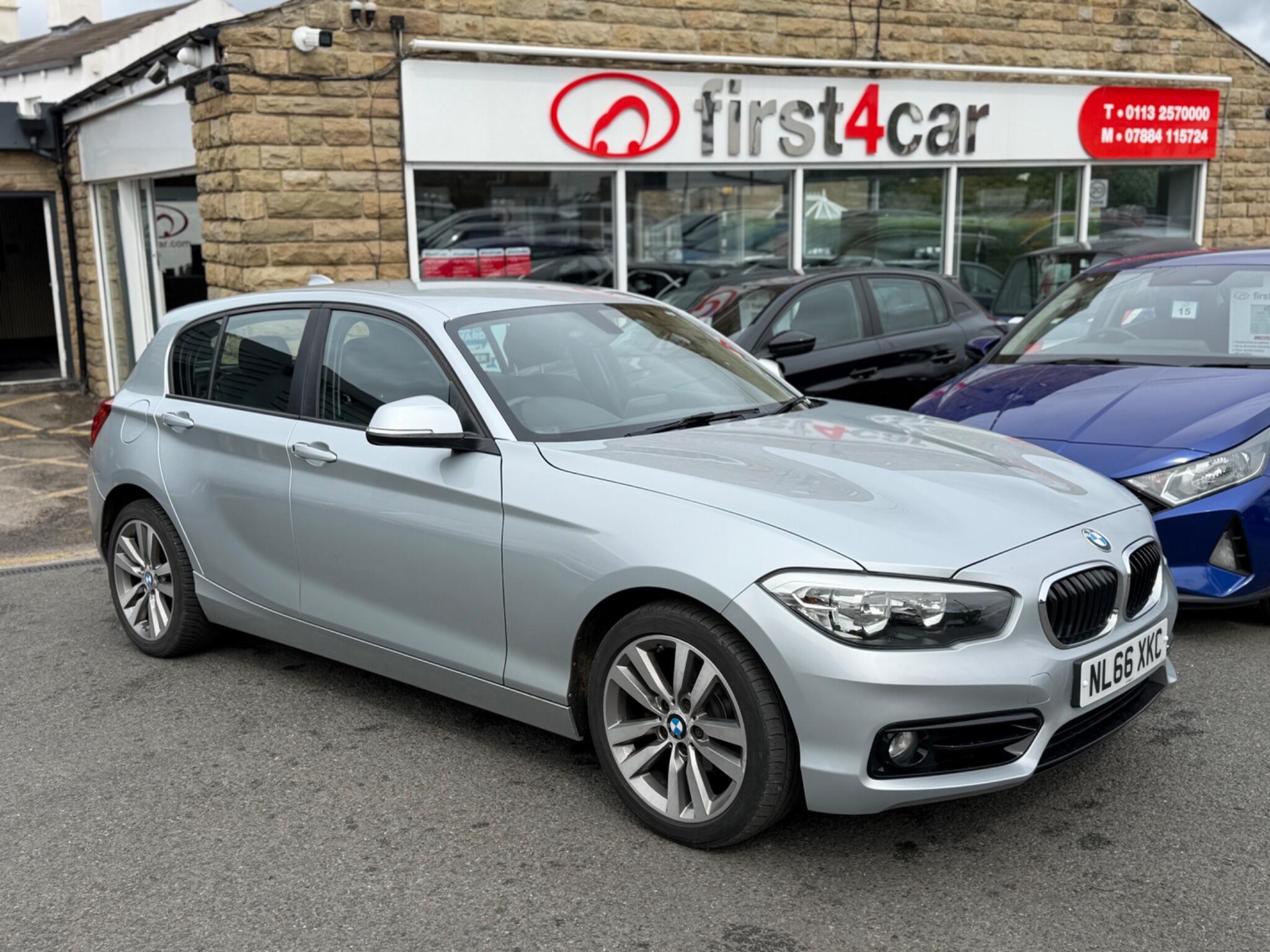 BMW 1 Series view 4