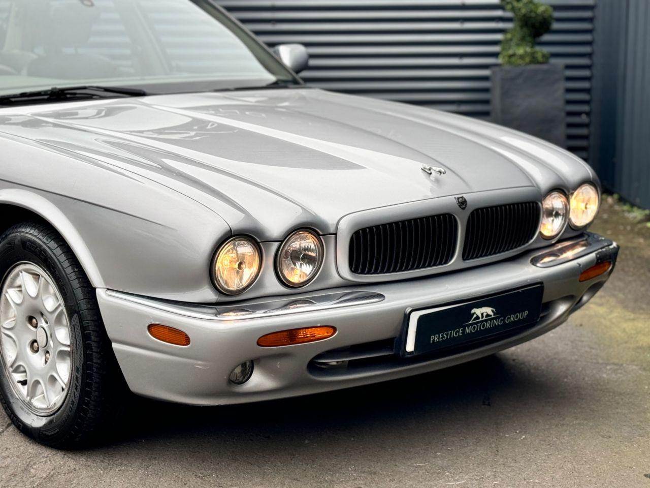 Jaguar XJ view 2