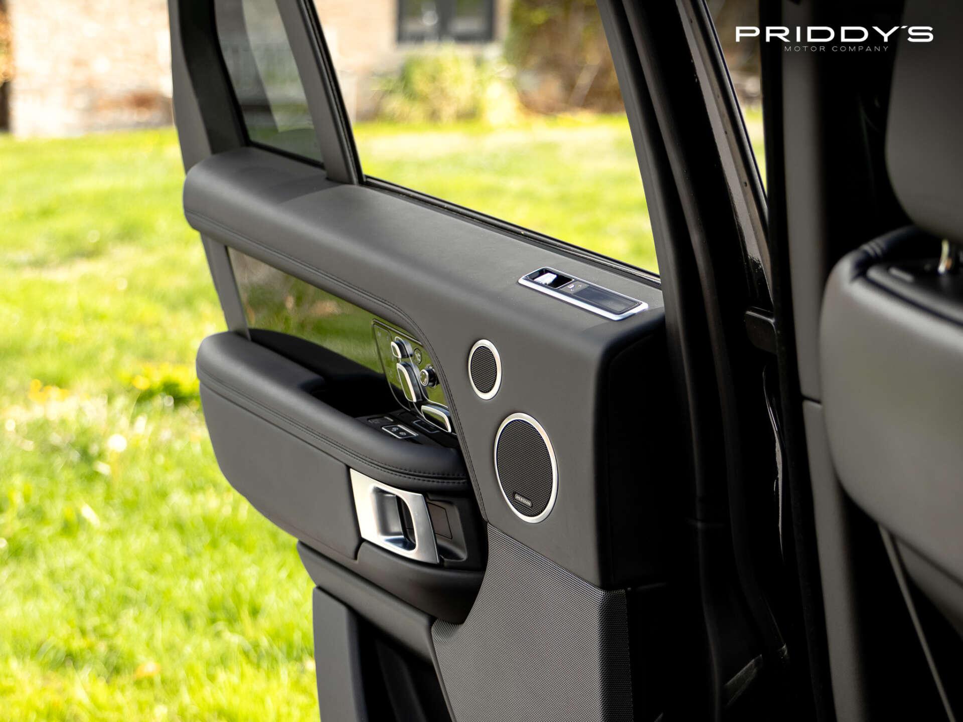 Land Rover Range Rover view 29