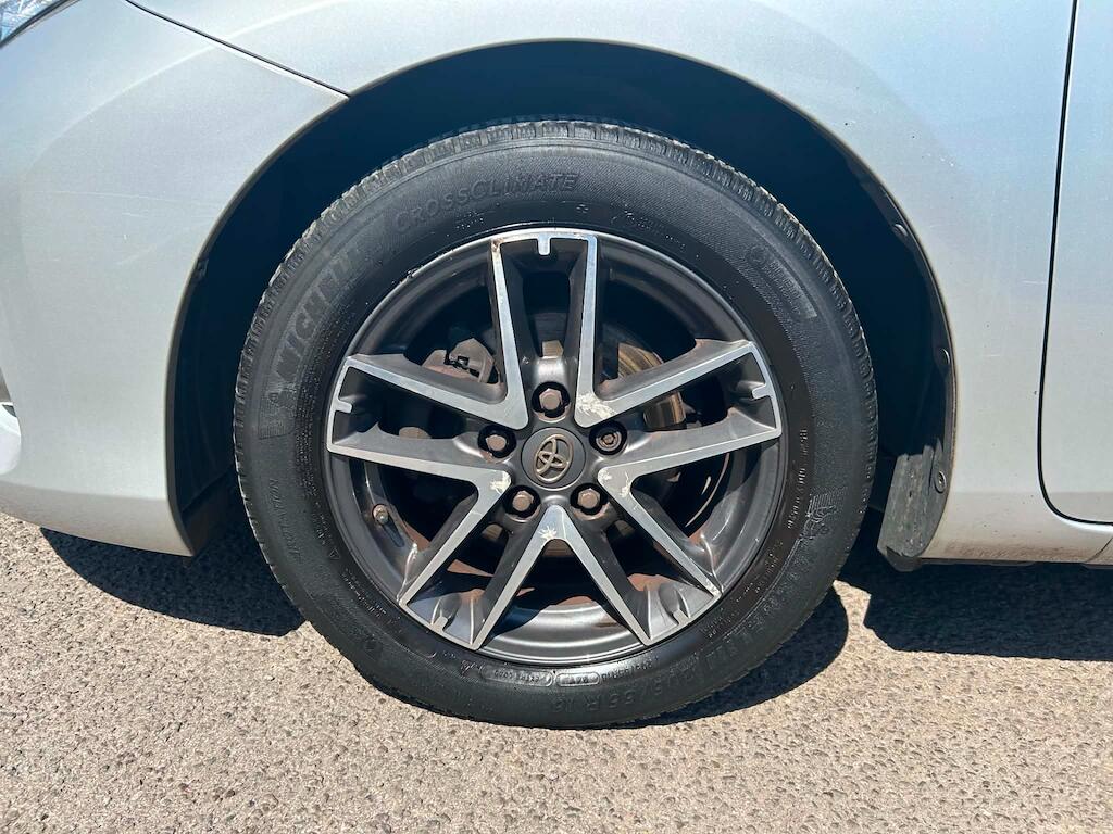 Toyota Auris view 19