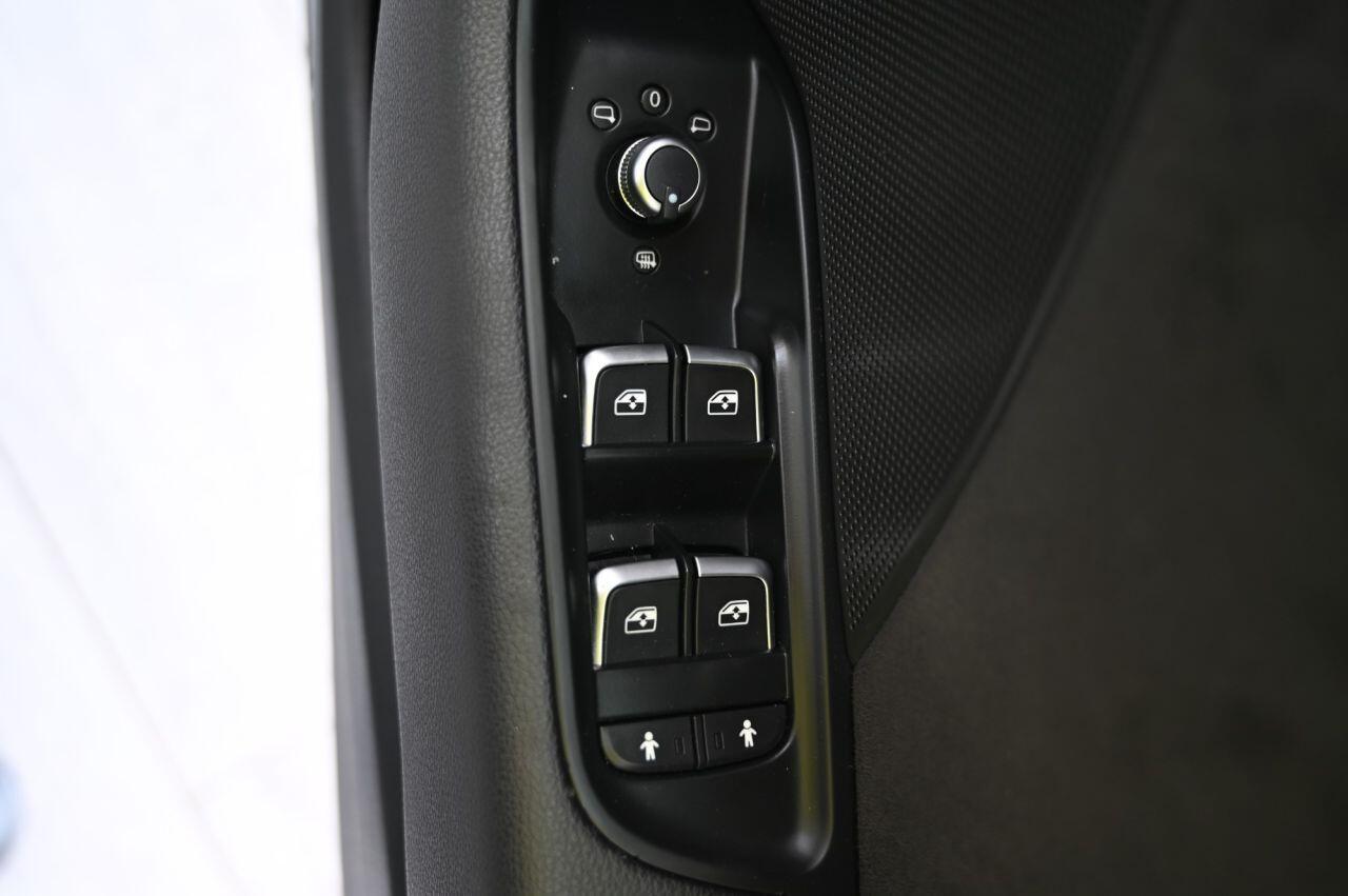 Audi S3 view 34