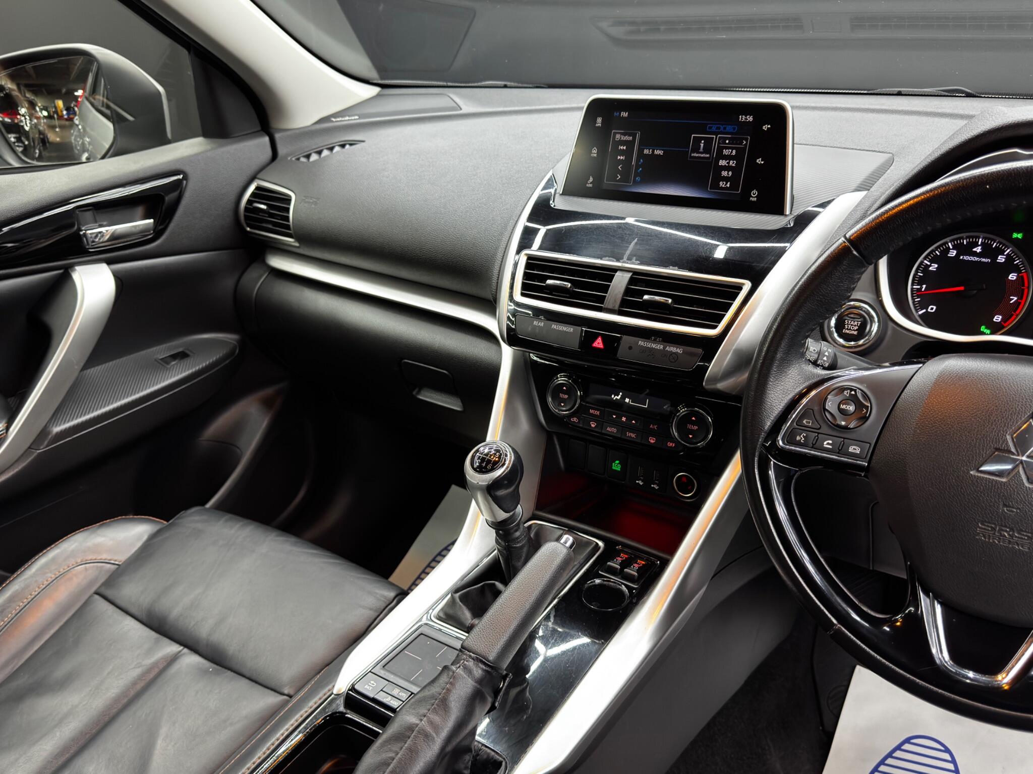 Mitsubishi Eclipse Cross view 22