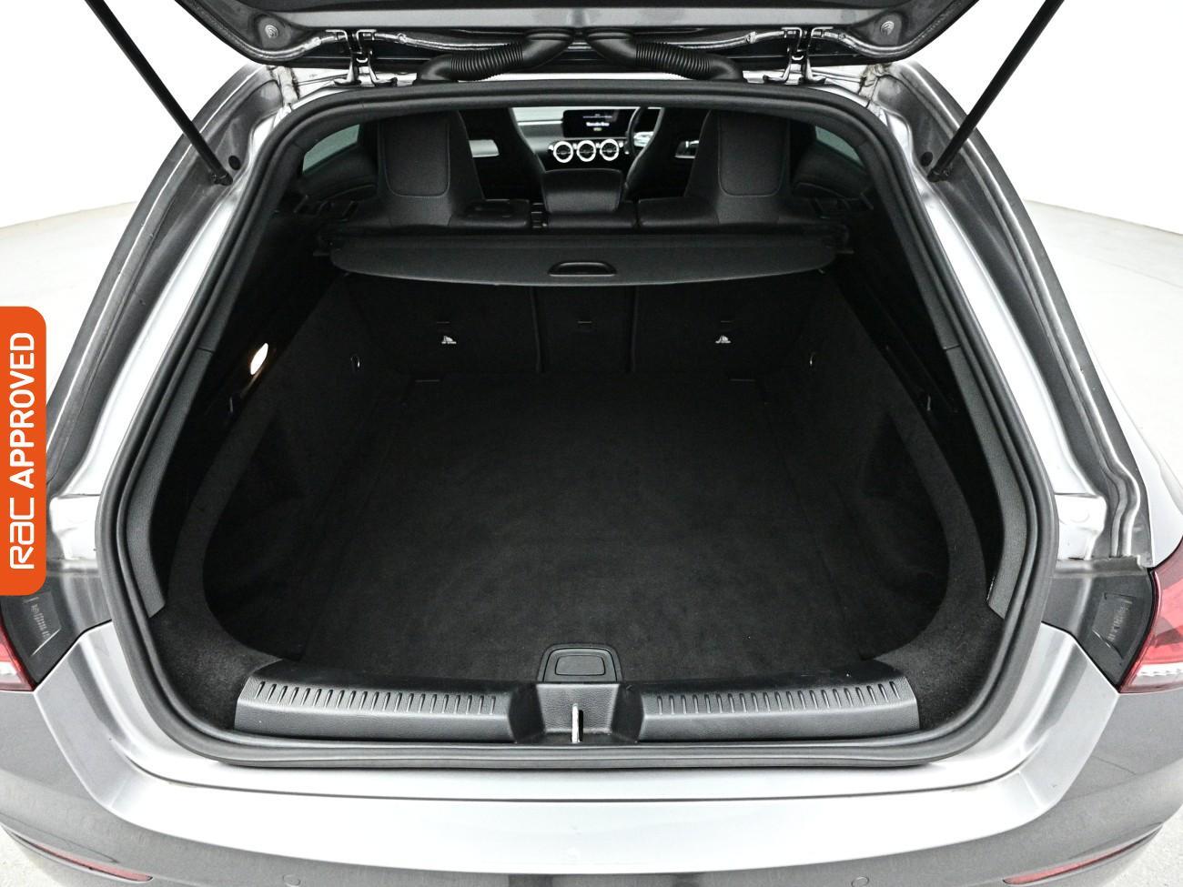 Mercedes-Benz Cla view 26