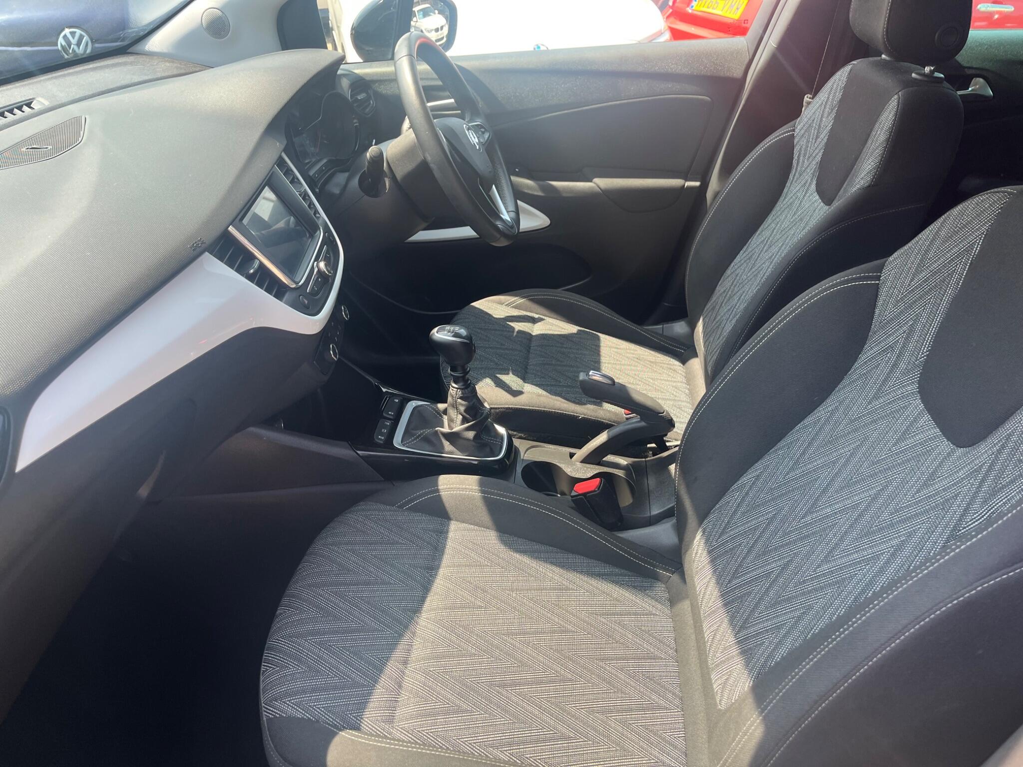 Vauxhall Crossland X view 12