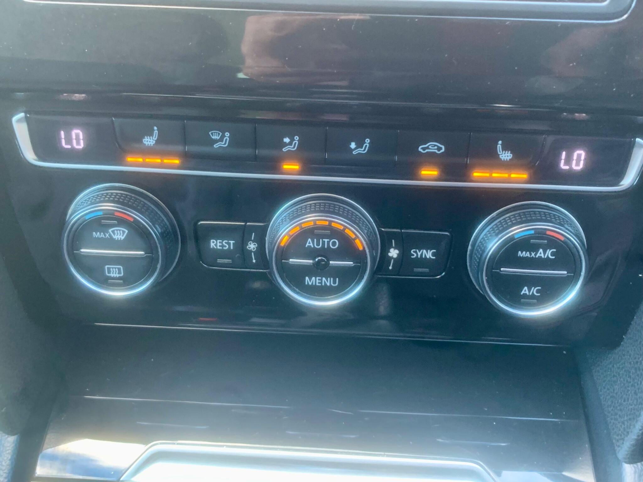Volkswagen Passat view 29