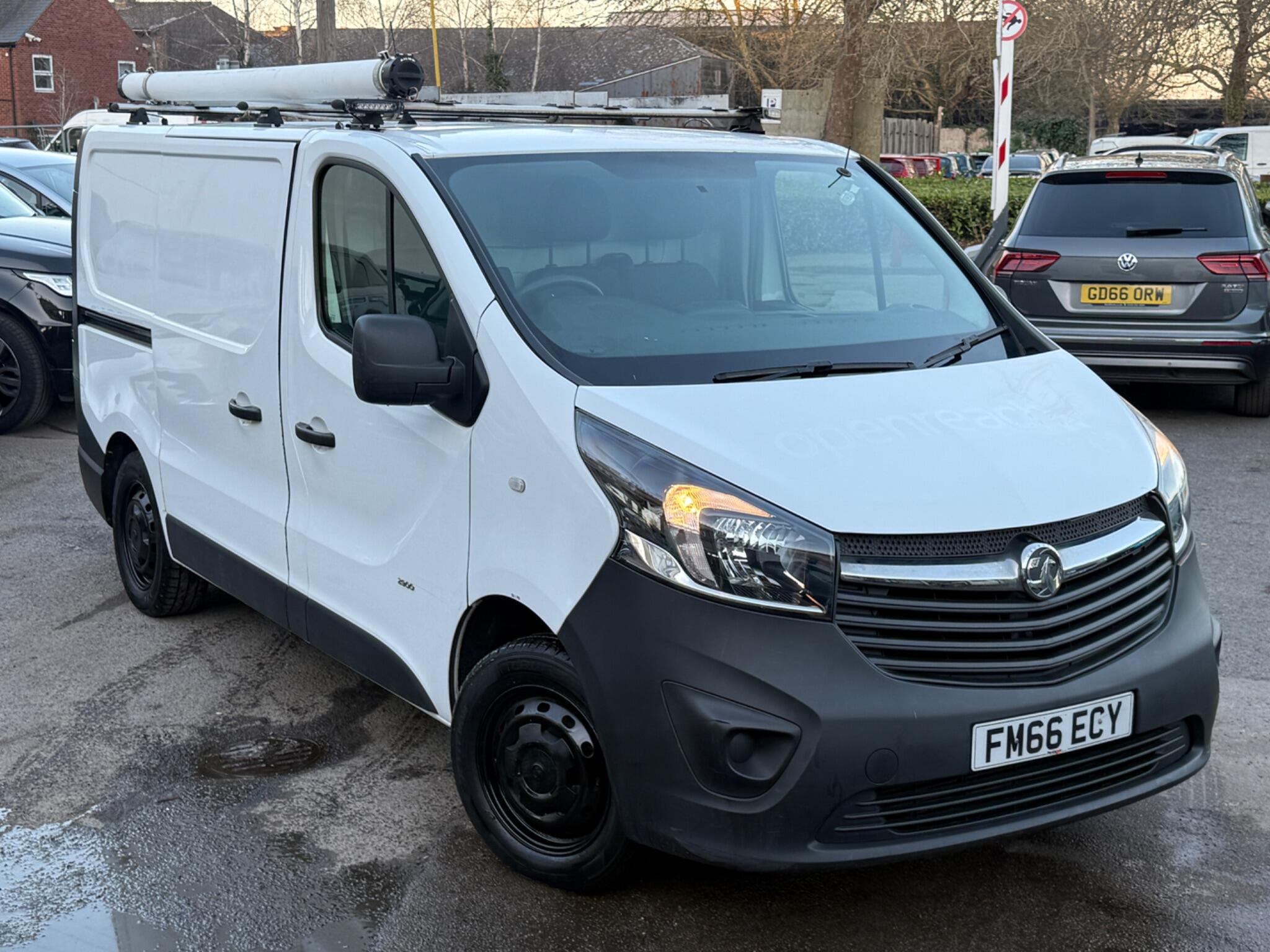 Vauxhall Vivaro - Image 6