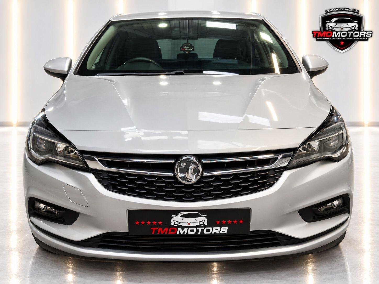 Vauxhall Astra view 4