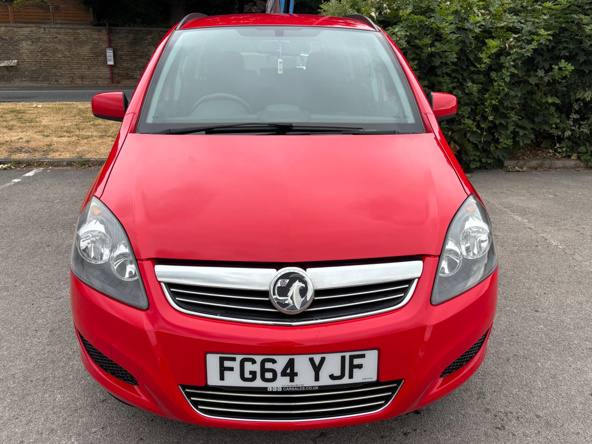 Vauxhall Zafira view 2