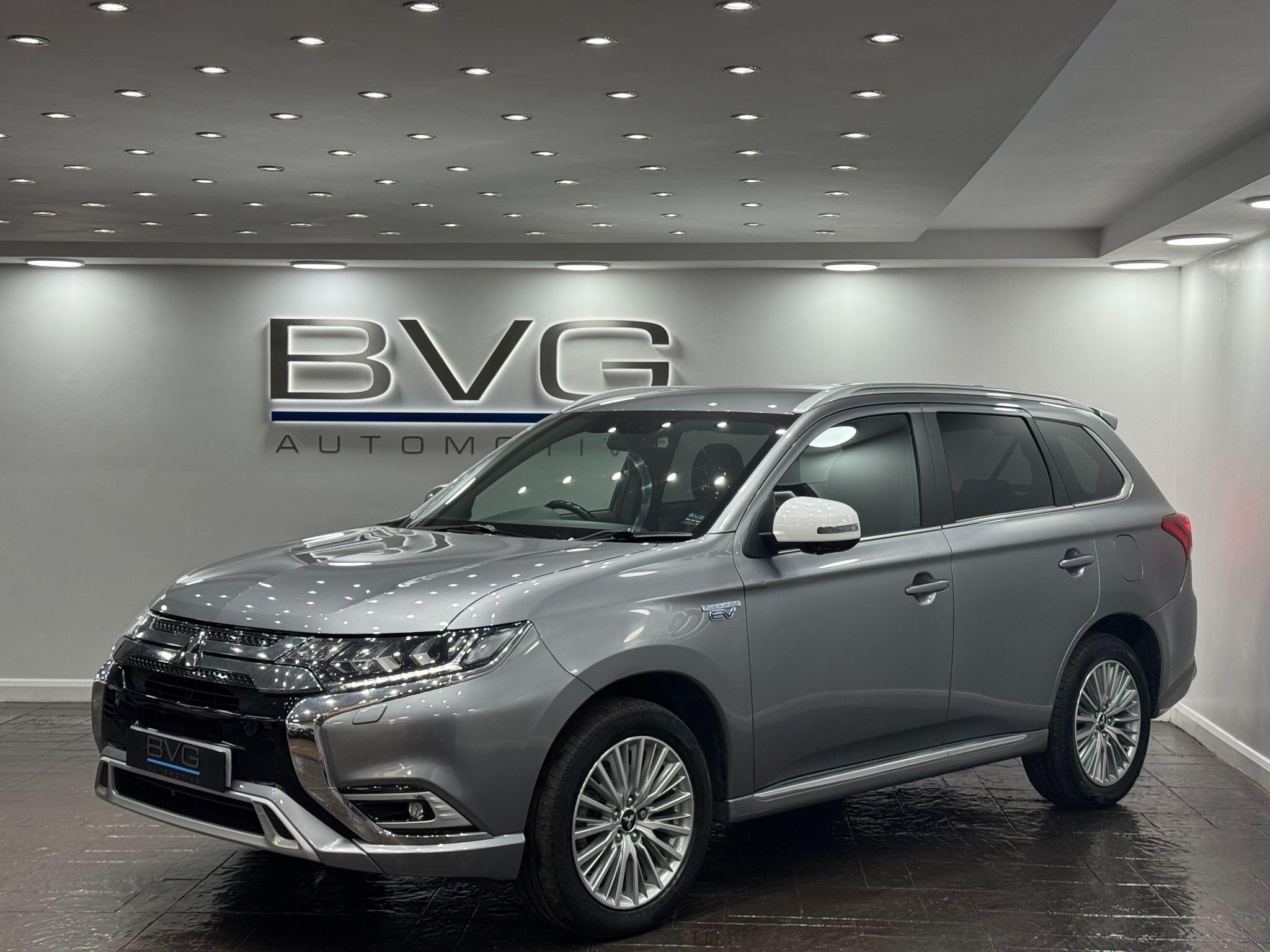 Mitsubishi Outlander view 5