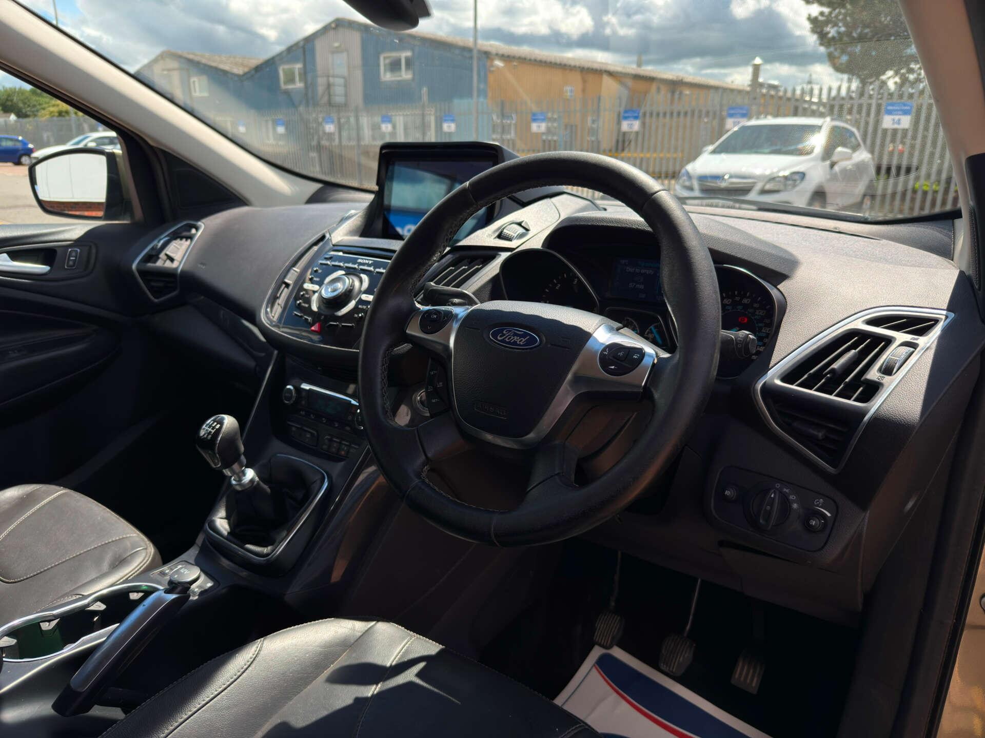 Ford Kuga view 14