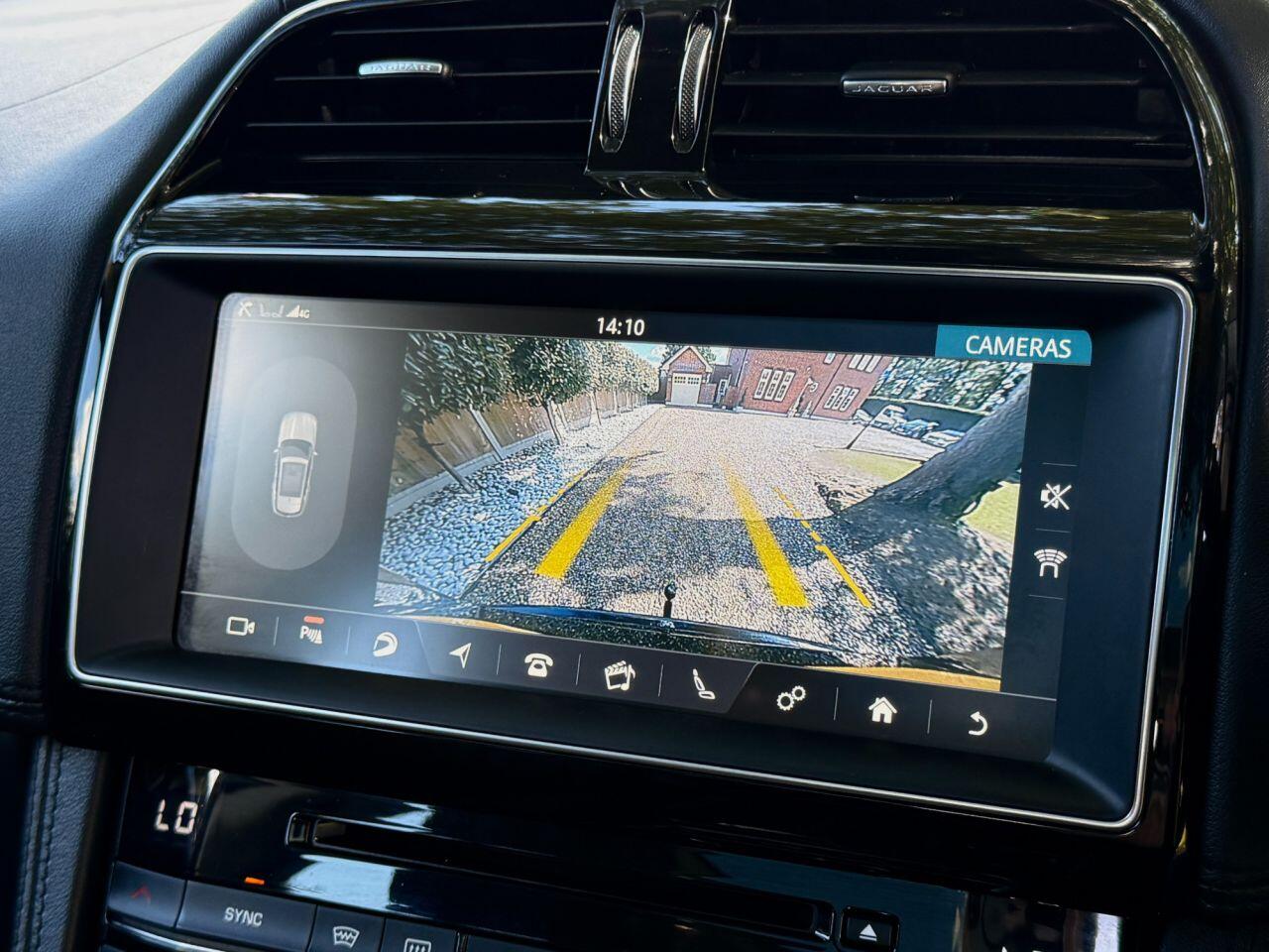 Jaguar F-Pace view 15
