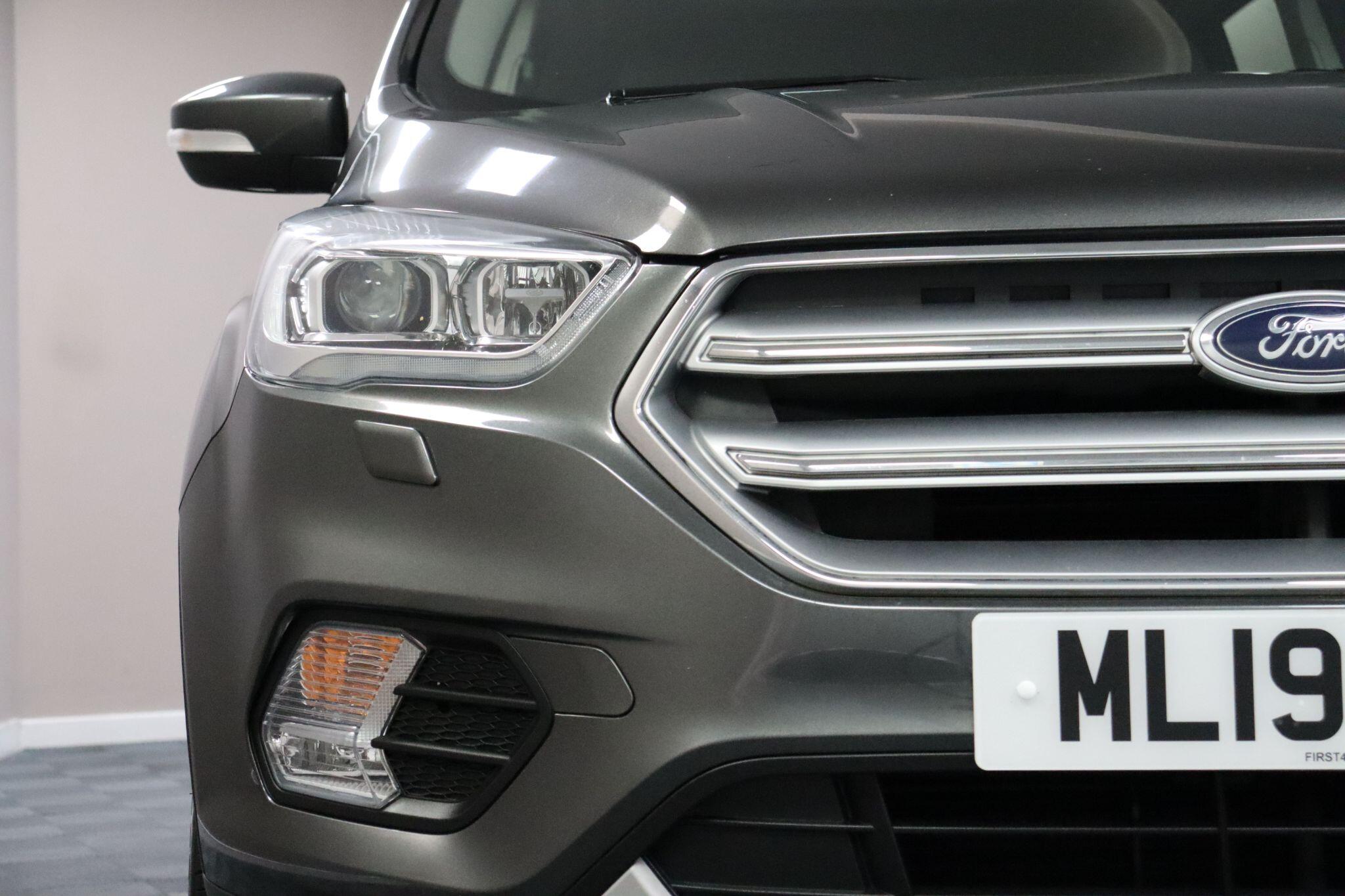 Ford Kuga view 25