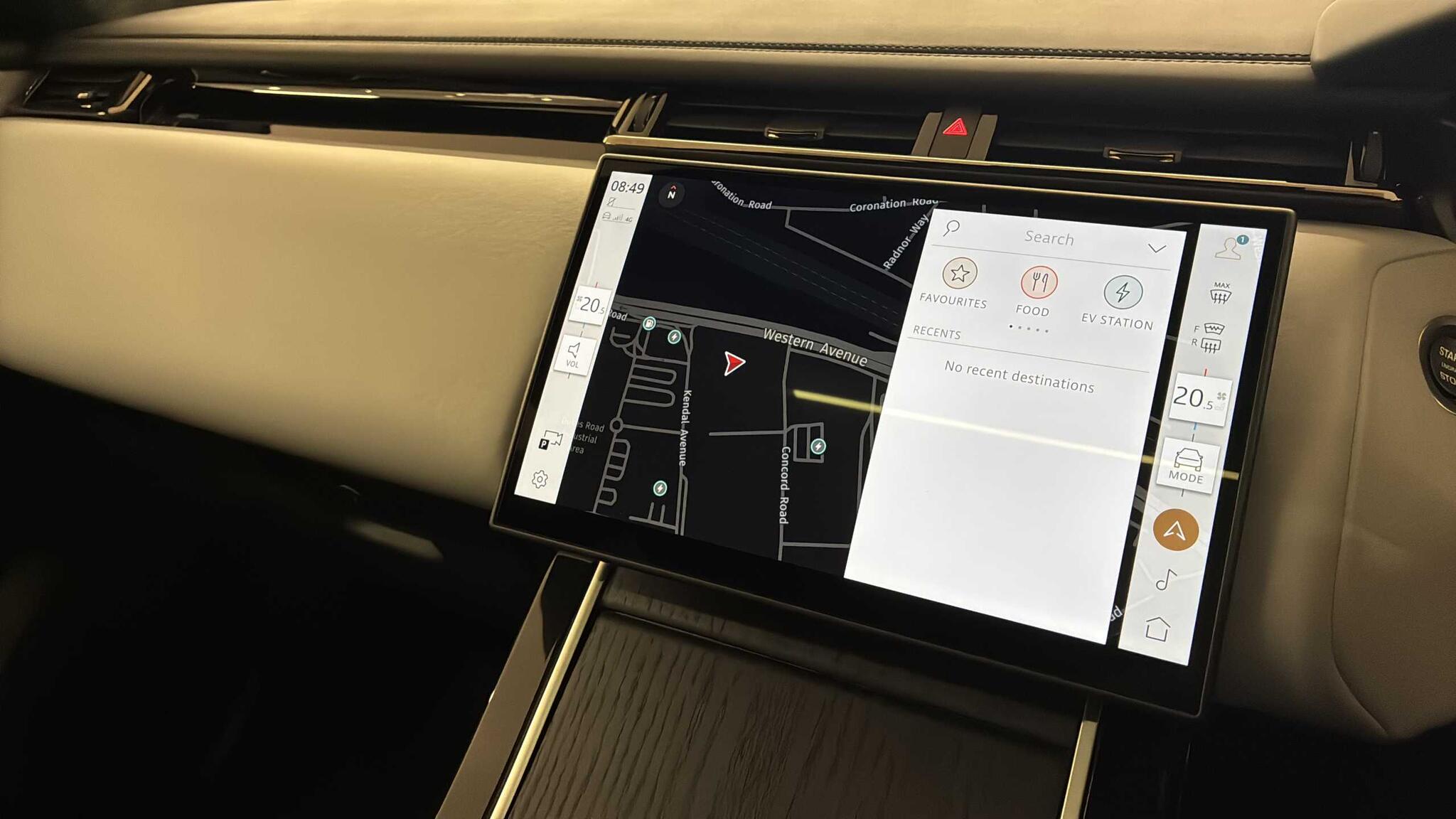 Land Rover Range Rover Velar view 11