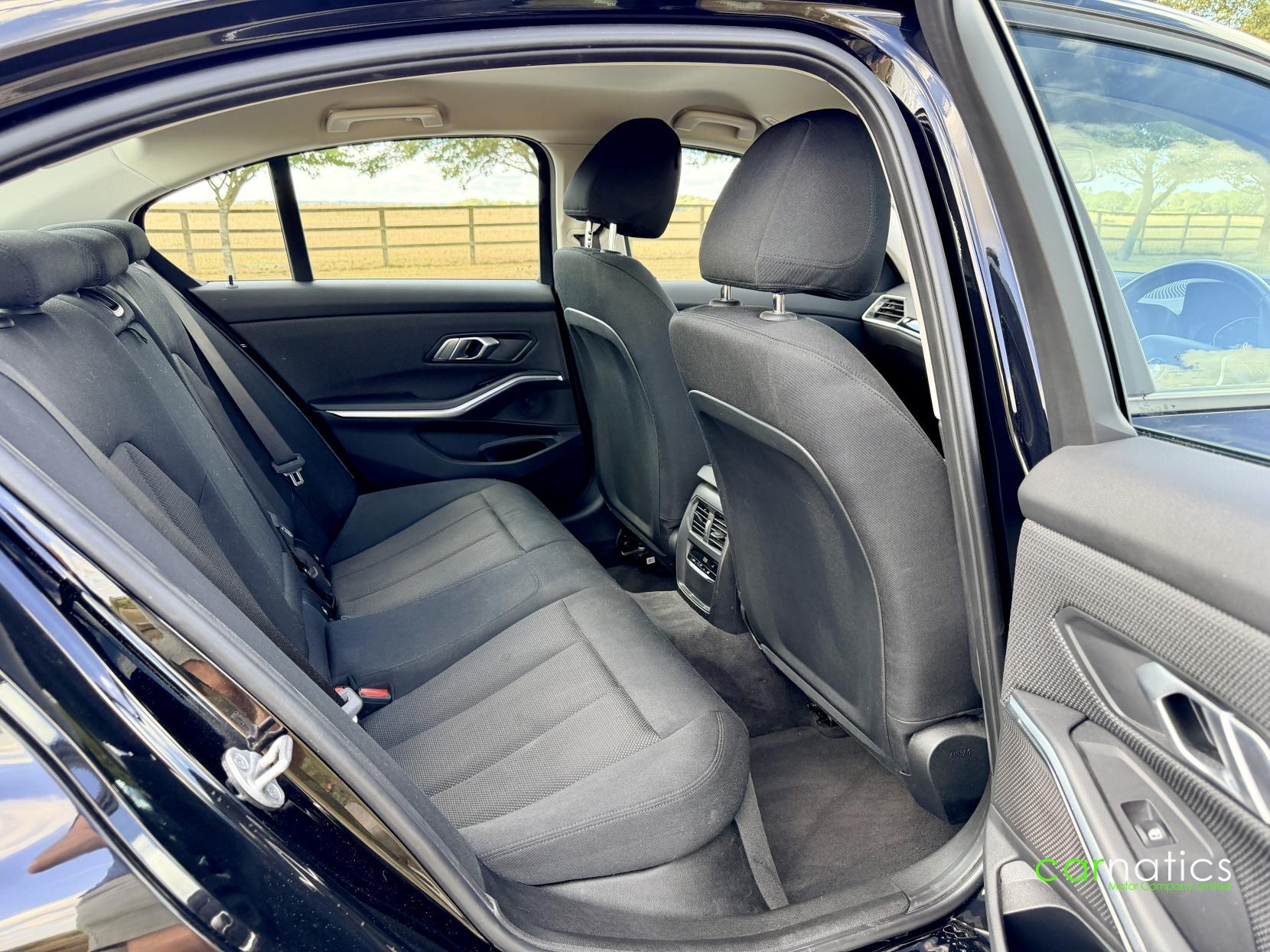 BMW 3 Series view 51