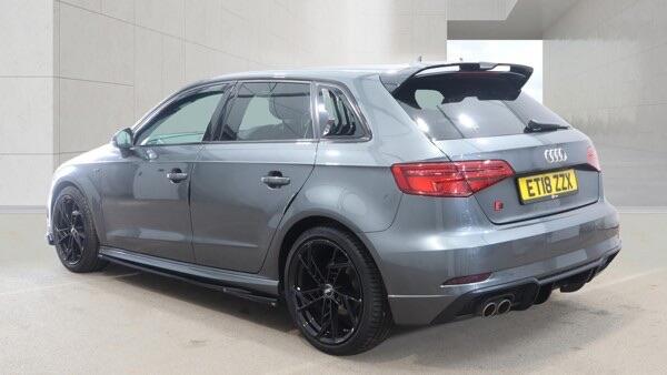 Audi A3 view 3