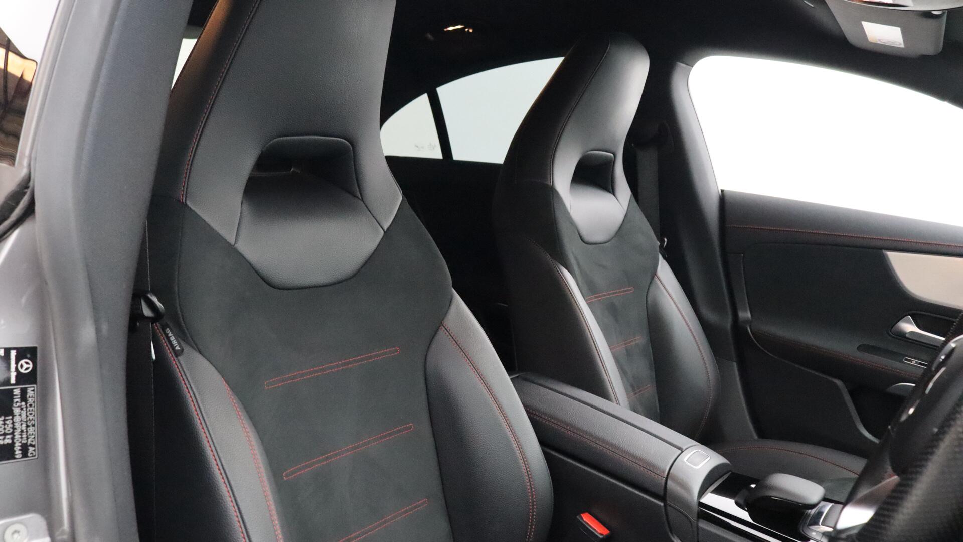 Mercedes-Benz Cla view 28