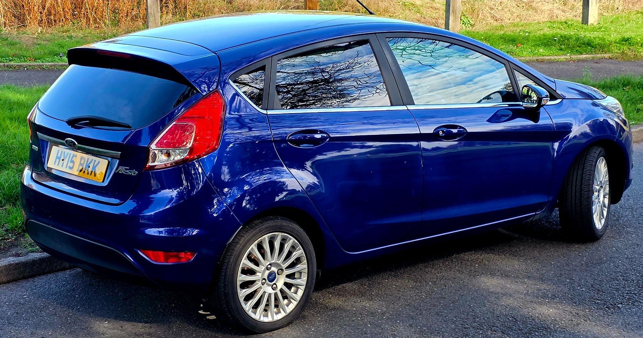 Ford Fiesta view 12