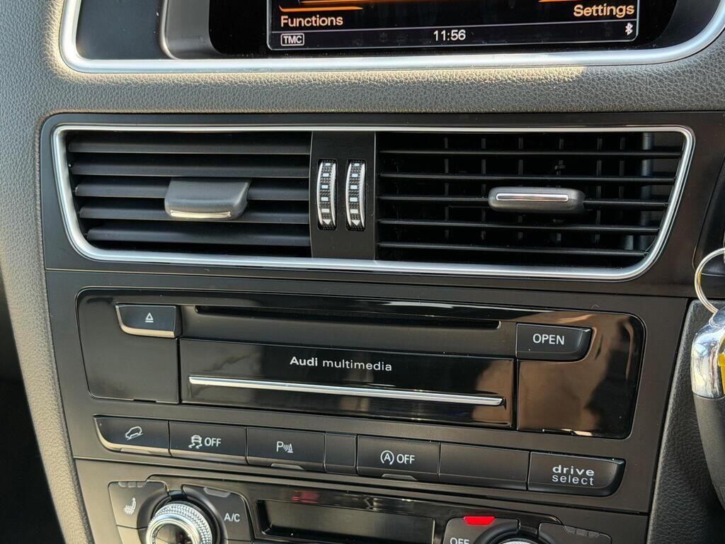 Audi SQ5 view 33