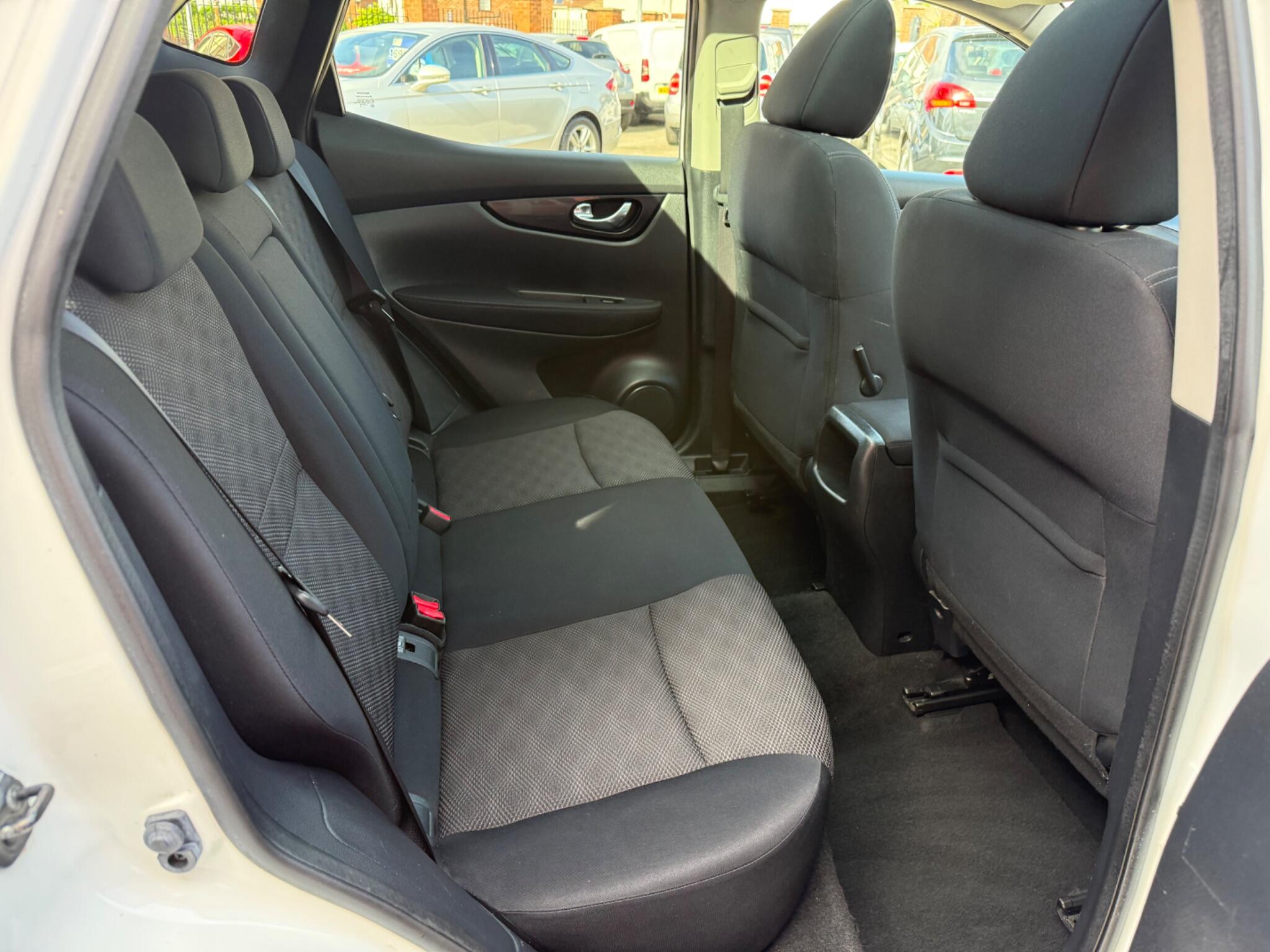 Nissan Qashqai view 16