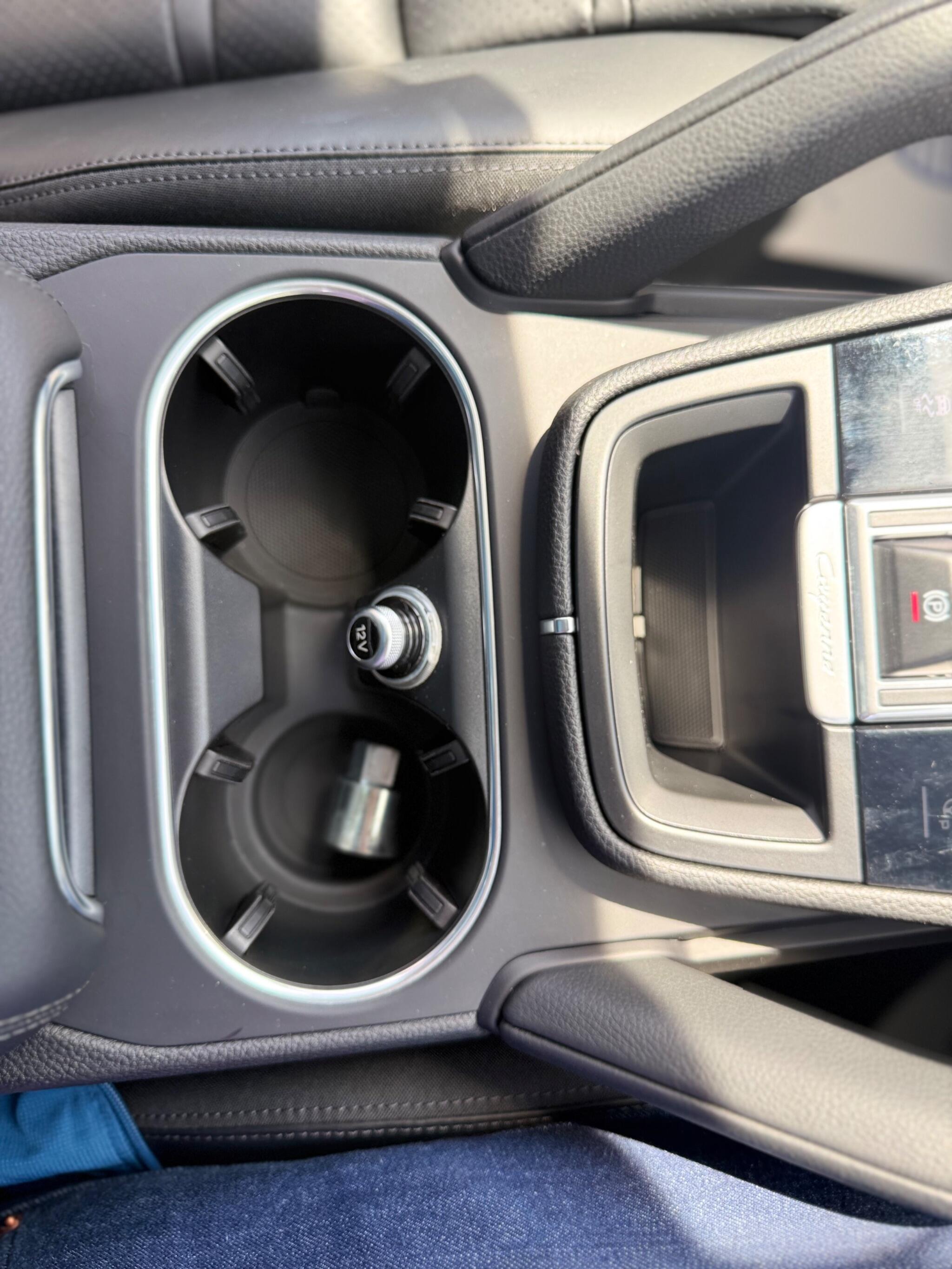 Porsche Cayenne view 45