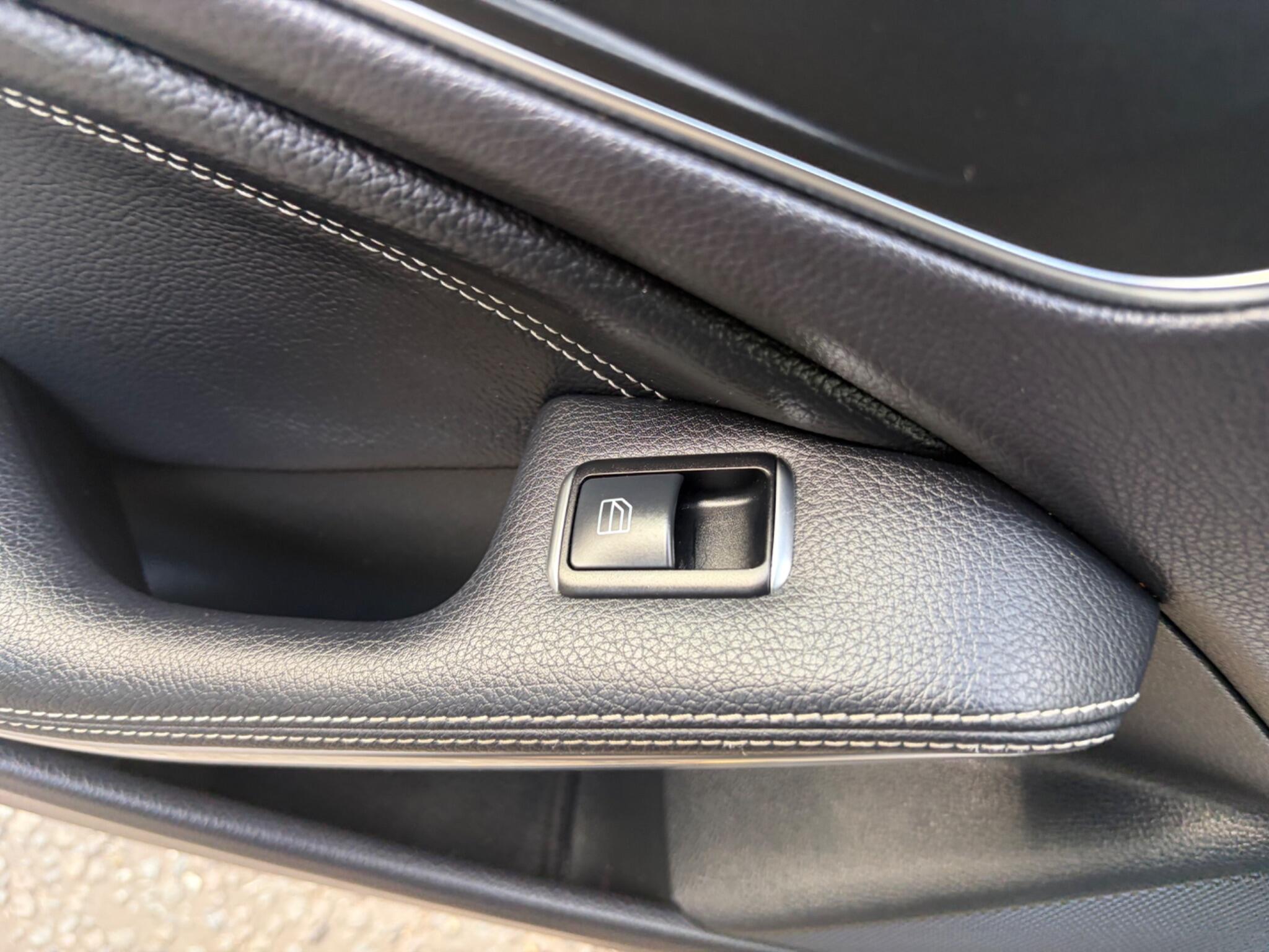 Mercedes-Benz Cla view 82
