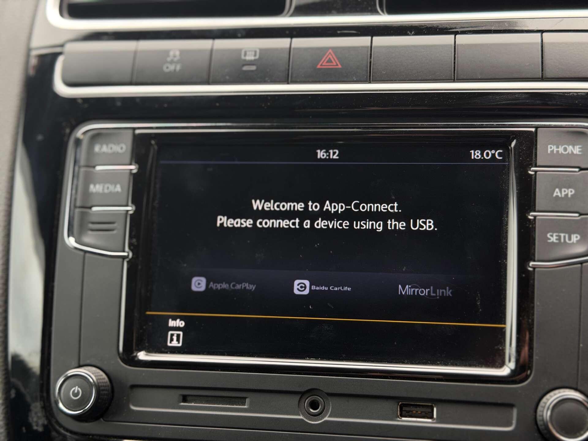 Volkswagen Polo view 27