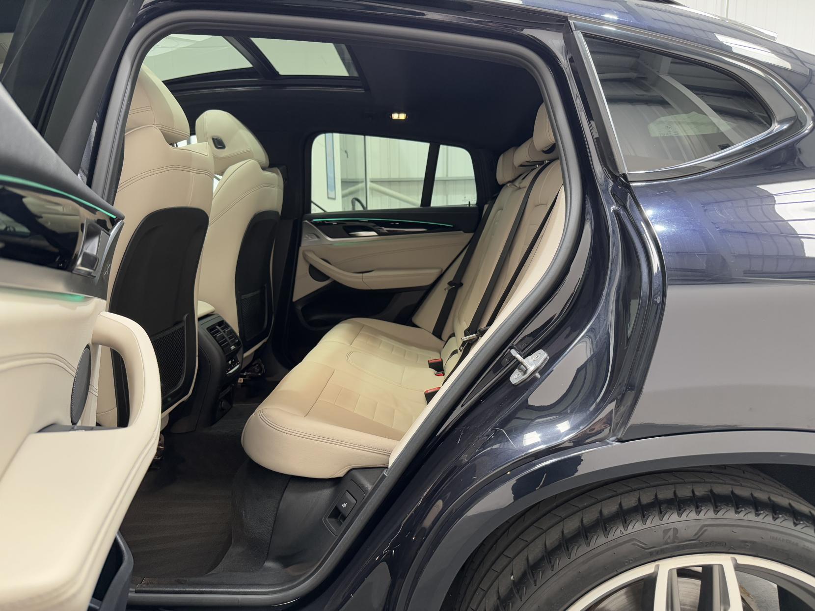 BMW X4 view 64