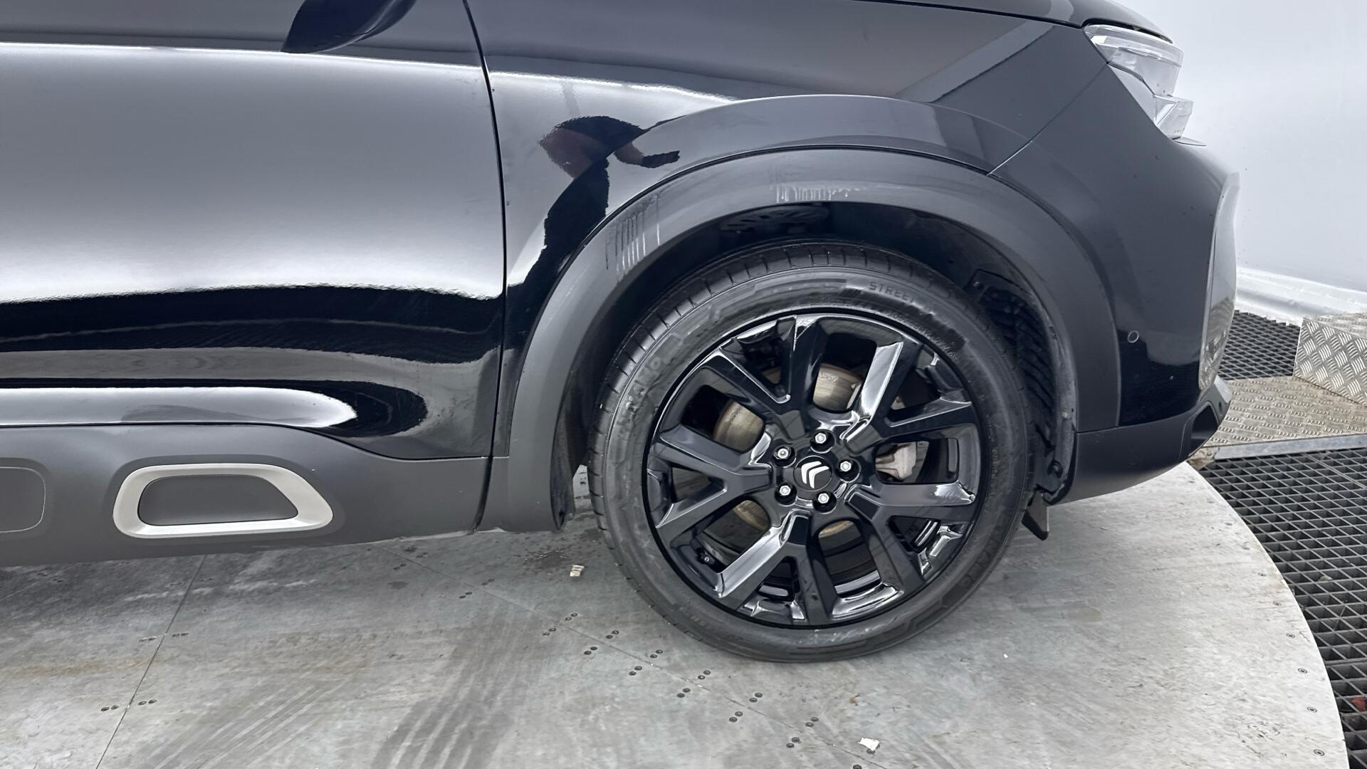 Citroen C5 Aircross view 23