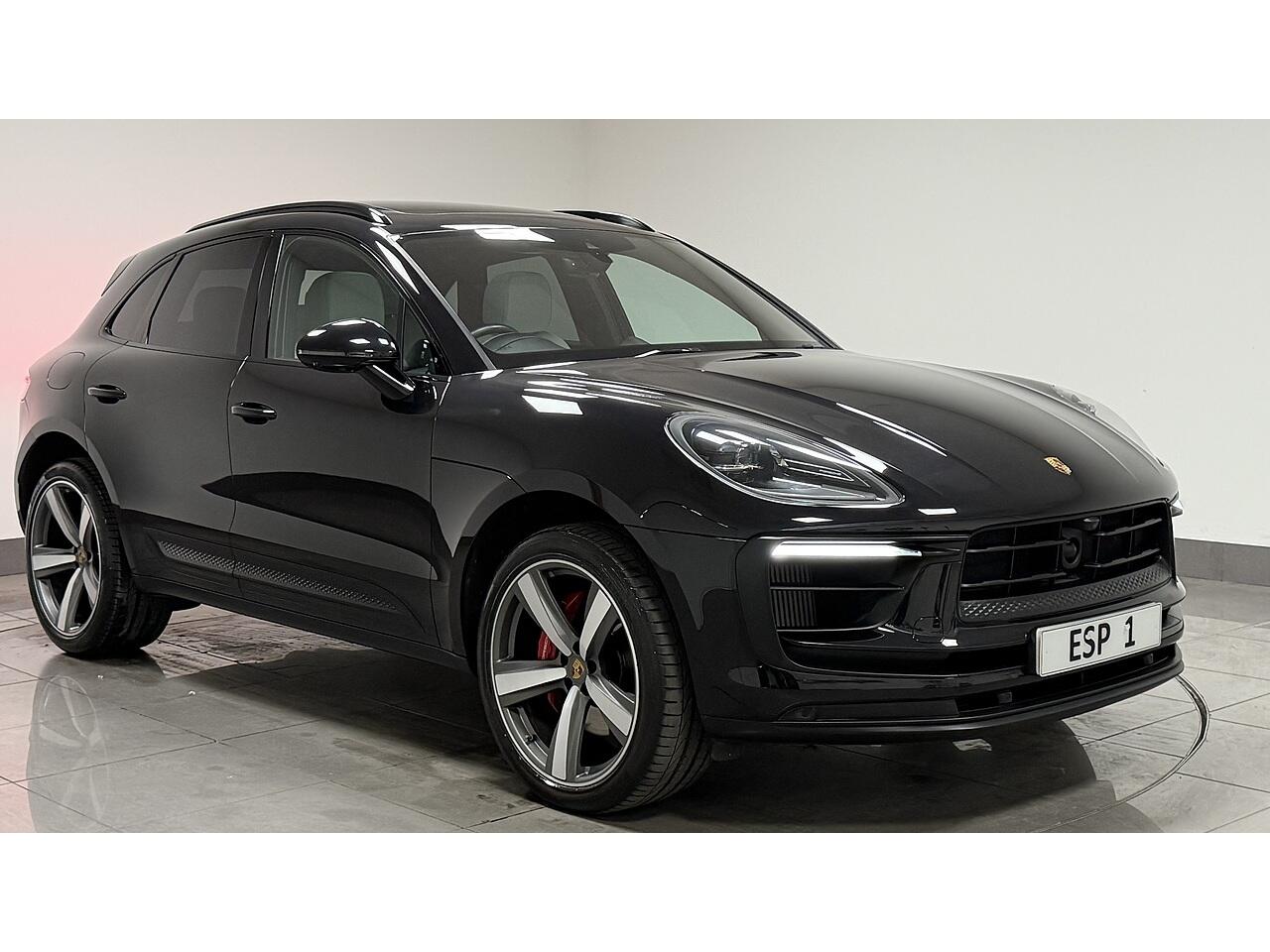 Porsche Macan view 11