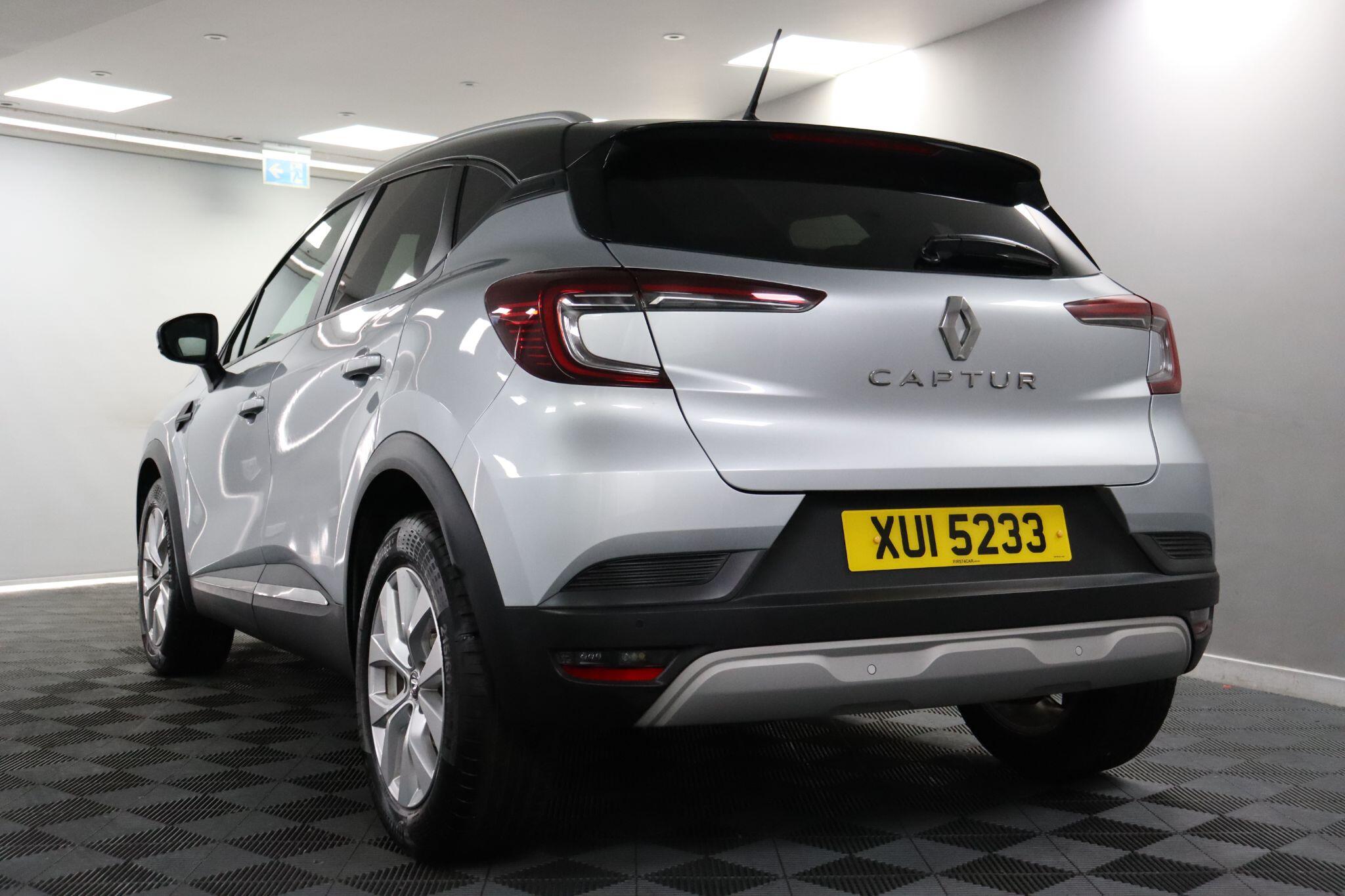 Renault Captur view 32