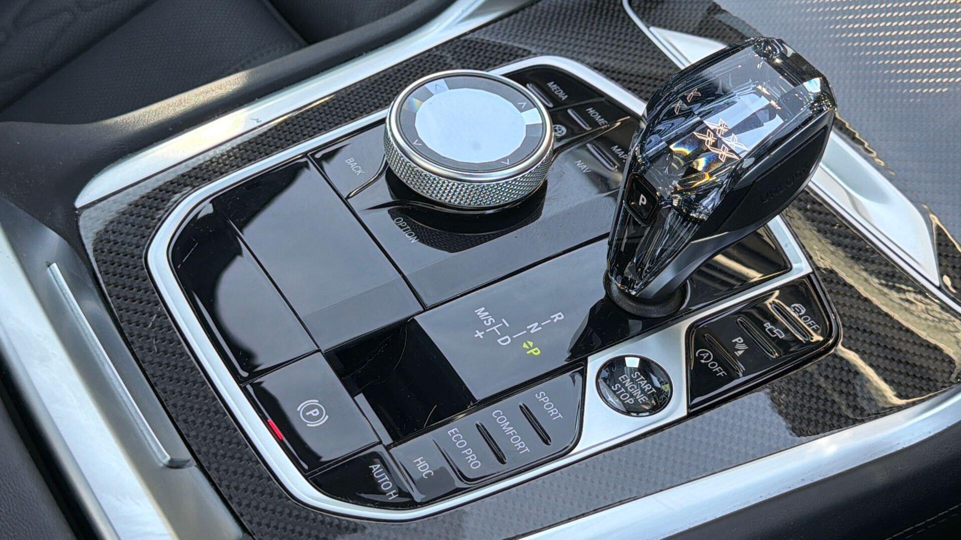 BMW X6 view 10