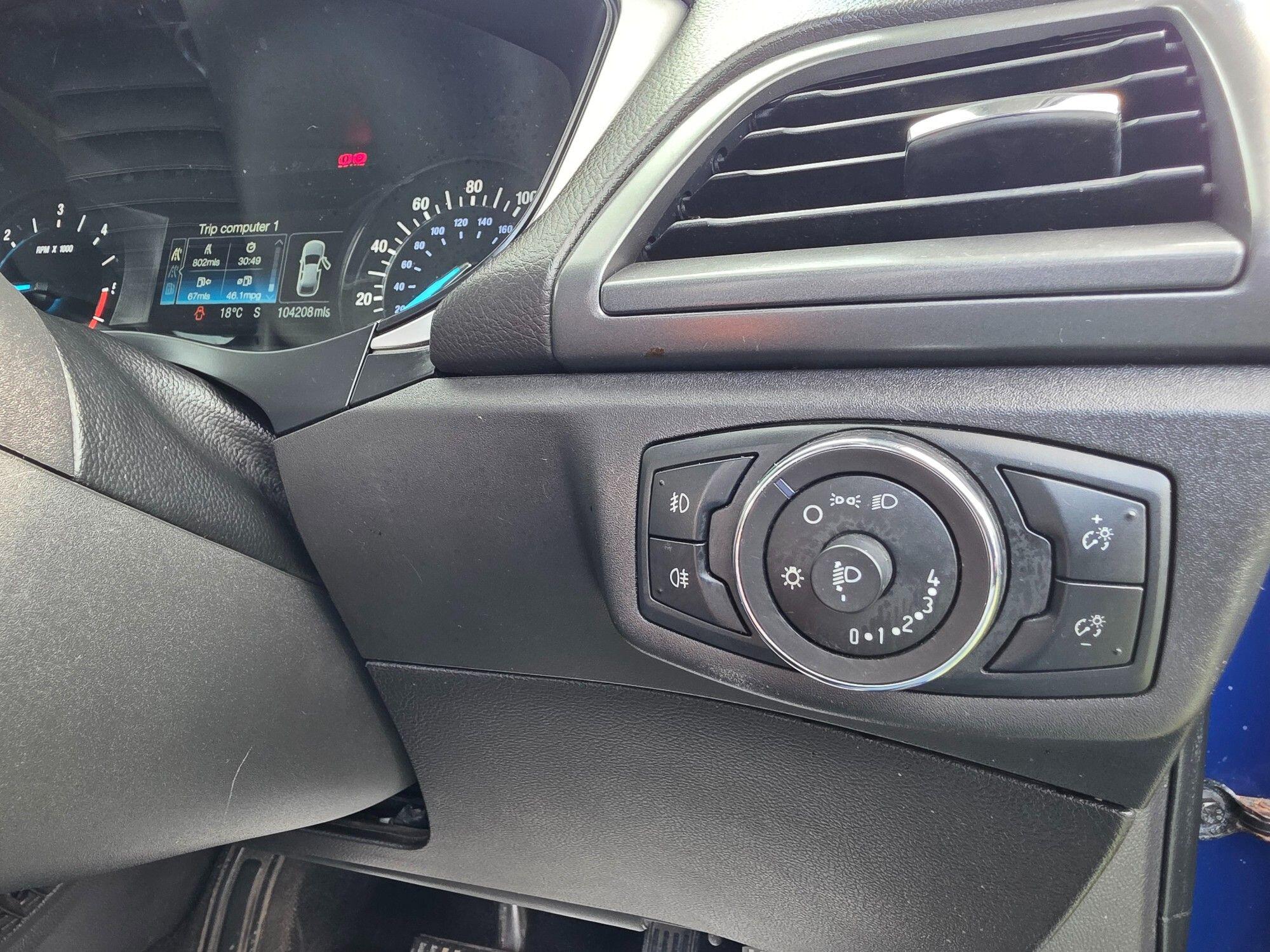 Ford Mondeo view 36