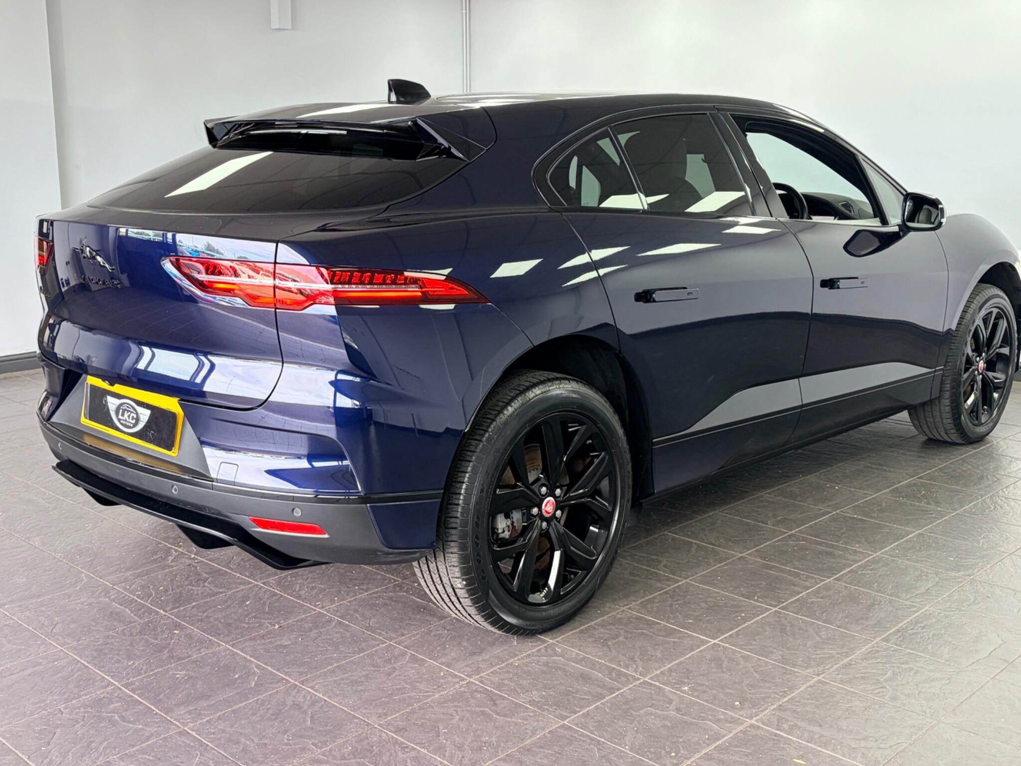 Jaguar I-Pace view 7