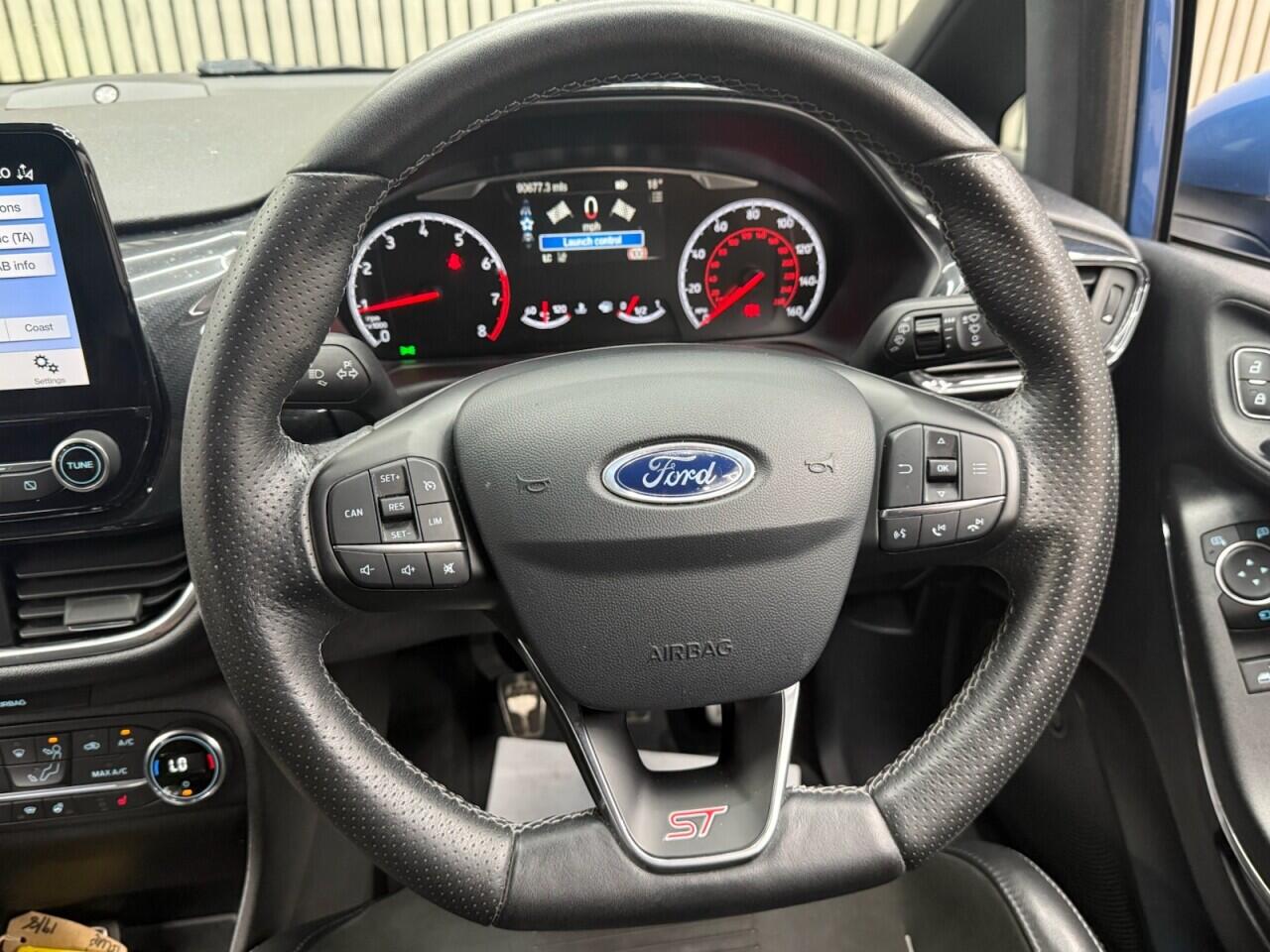 Ford Fiesta view 9