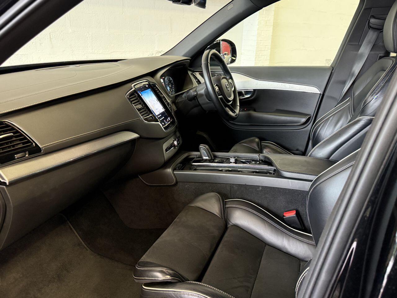 Volvo XC90 view 61
