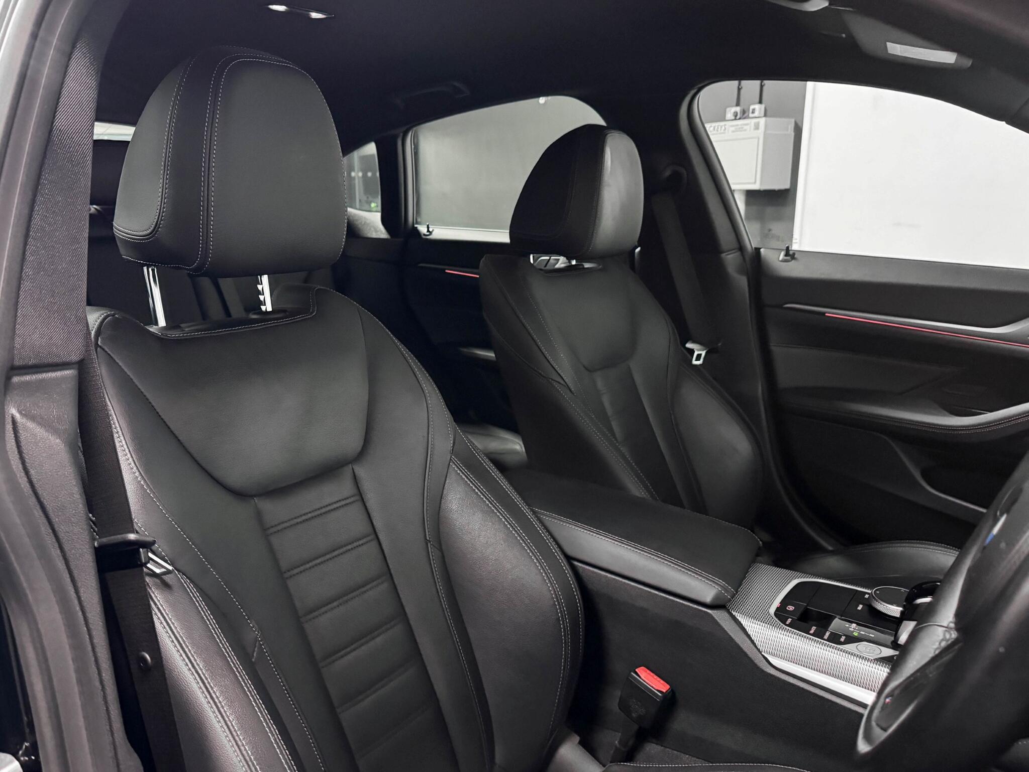 BMW 4 Series view 22