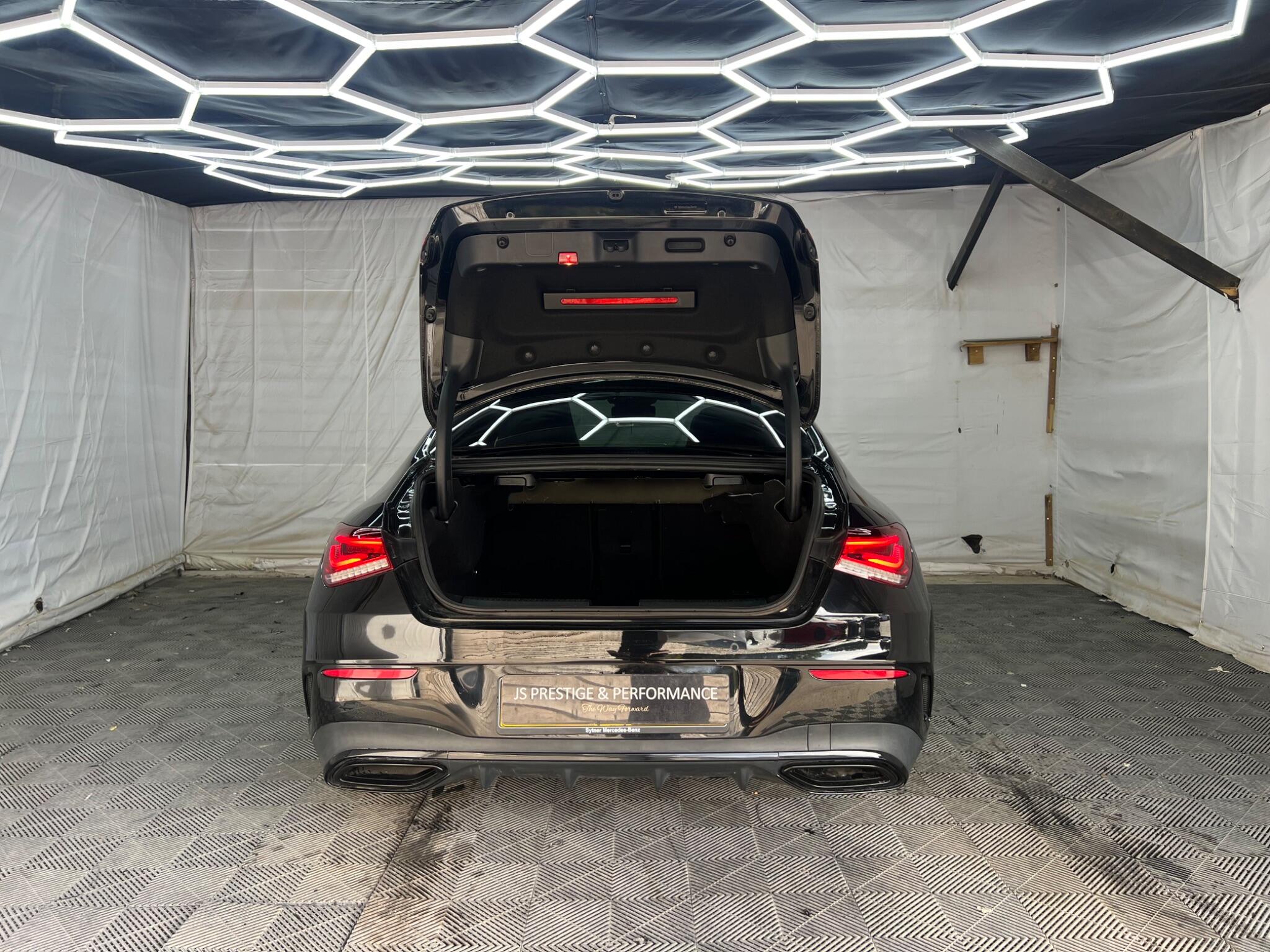 Mercedes-Benz Cla view 8