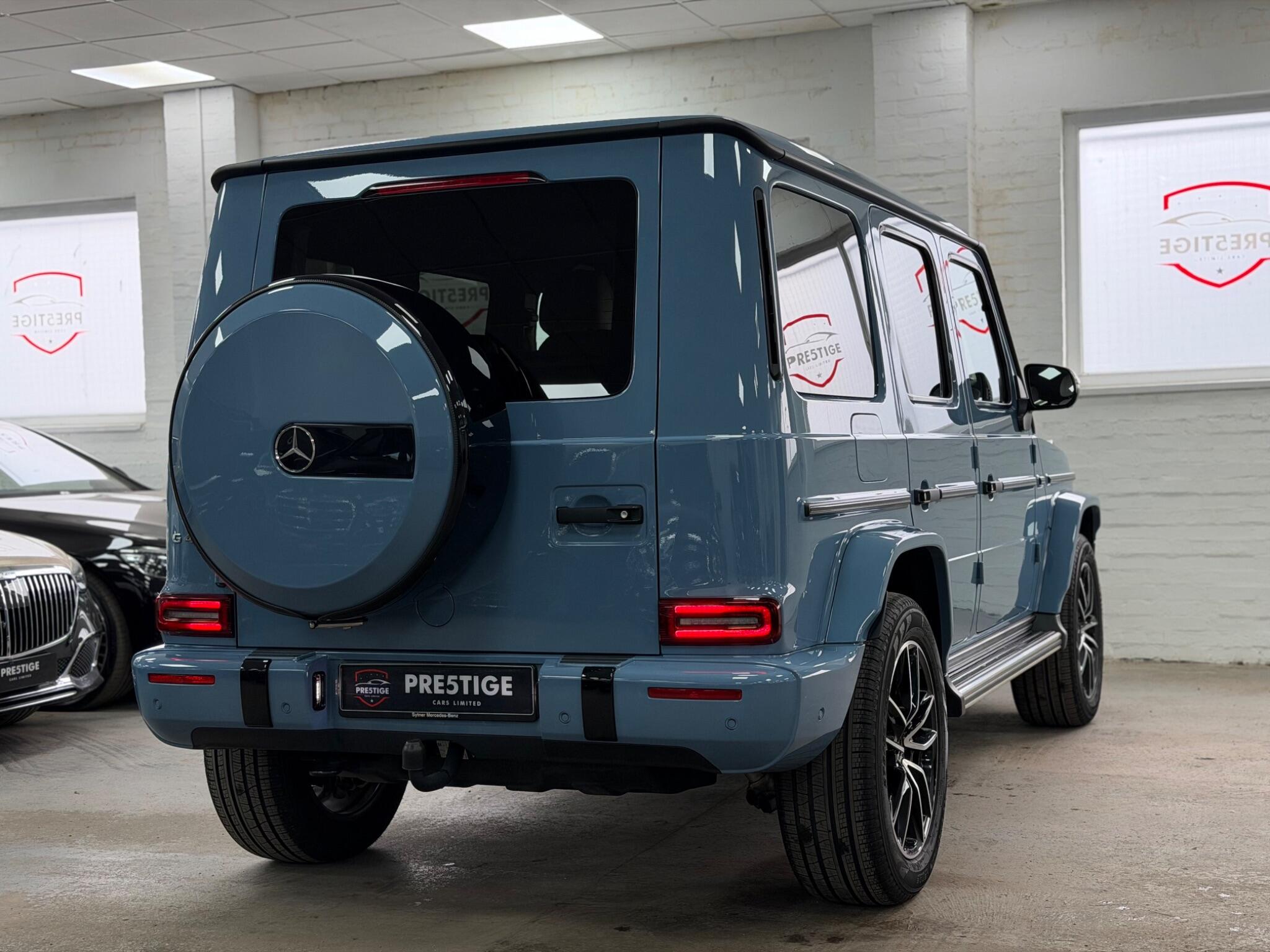 Mercedes-Benz G-Class view 17