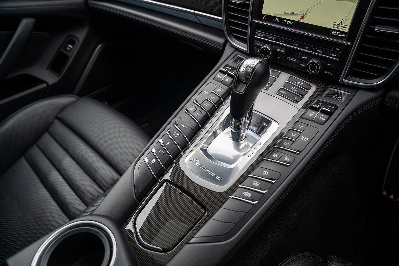 Porsche Panamera view 41