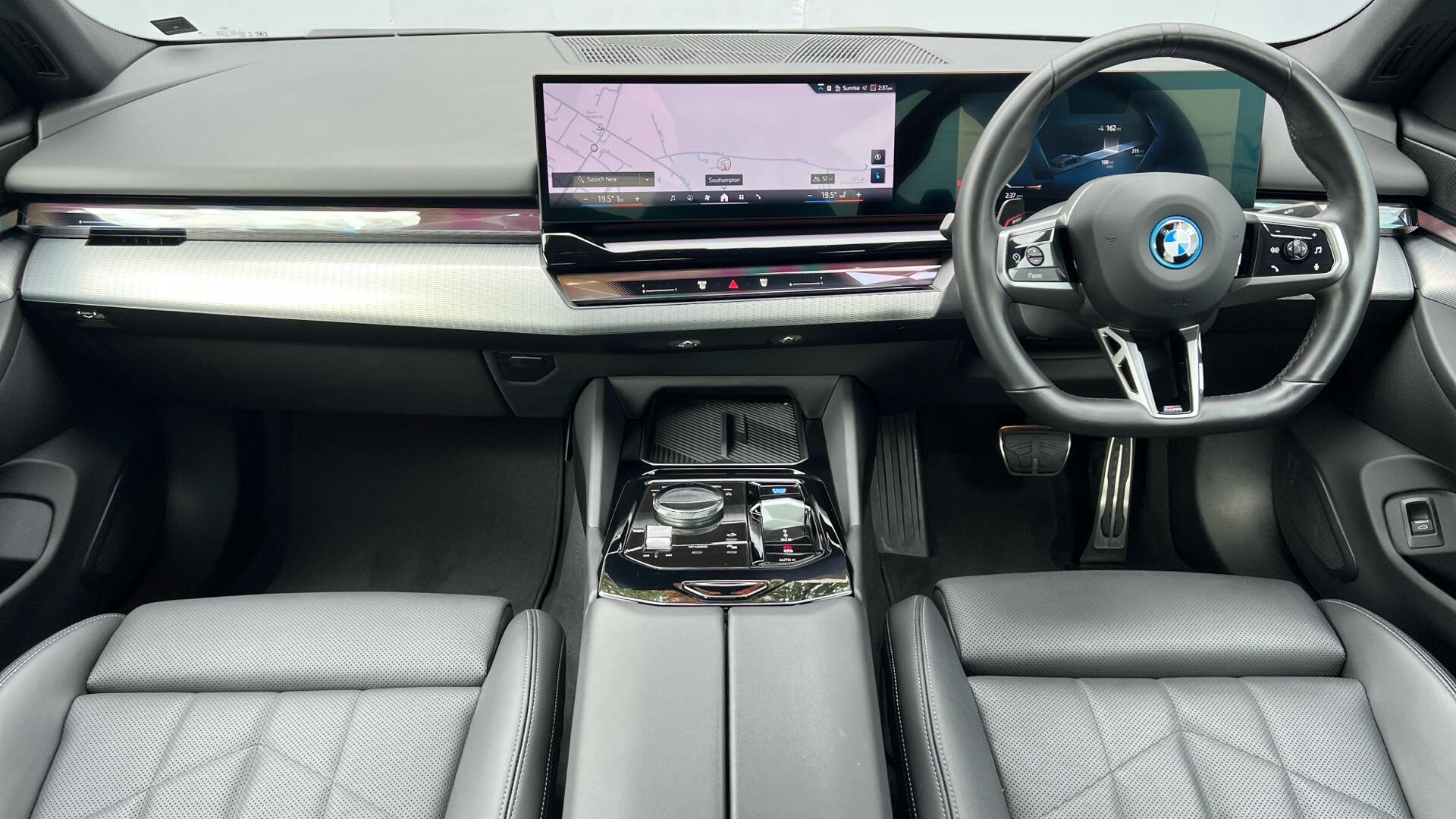 BMW I5 view 4