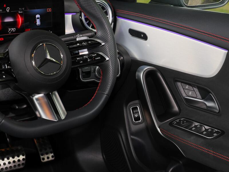 Mercedes-Benz CLA view 12