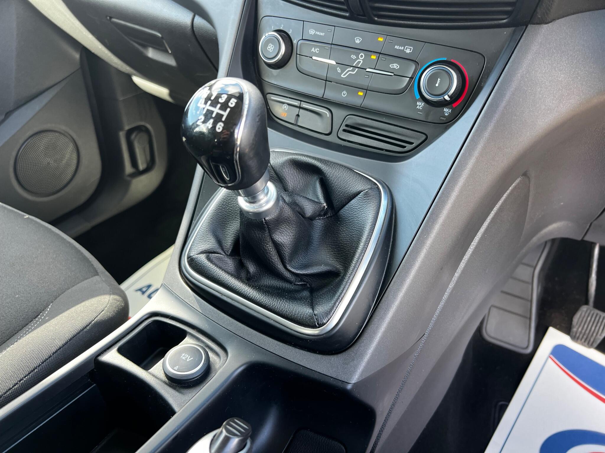 Ford C-Max view 14