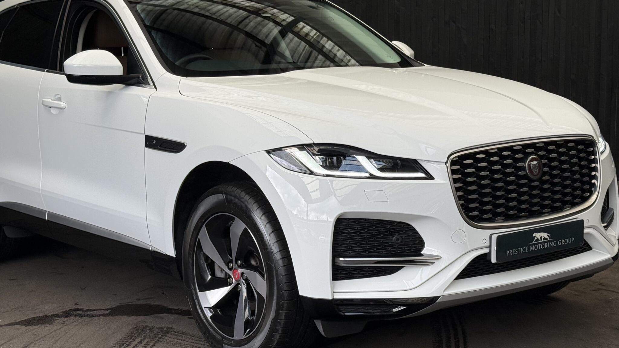Jaguar F-Pace view 3