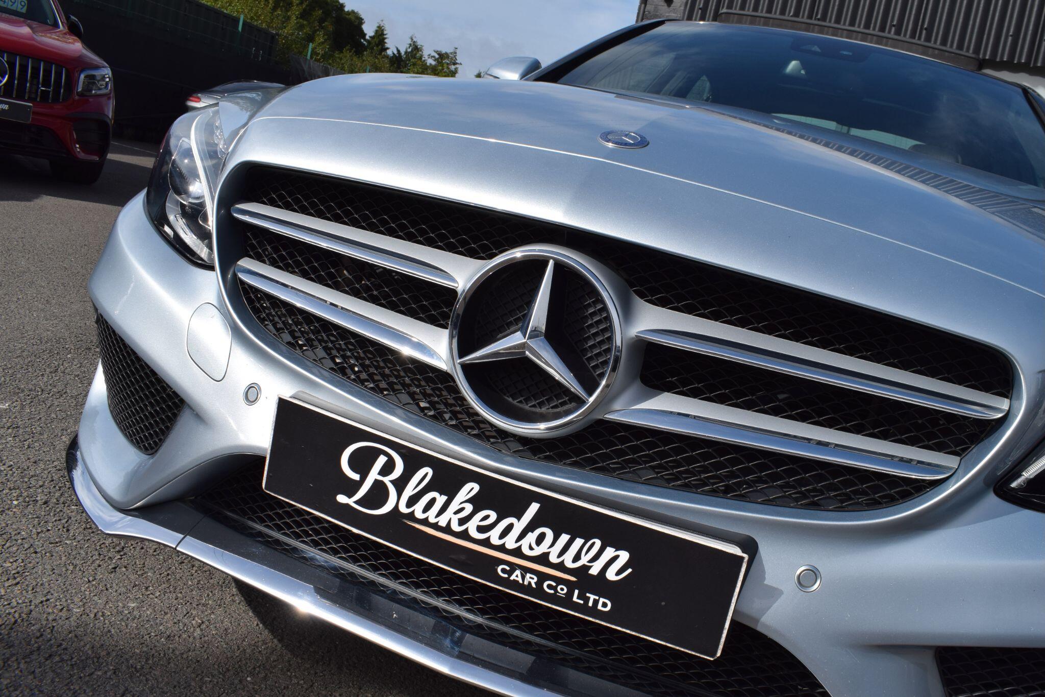 Mercedes-Benz C-Class view 42