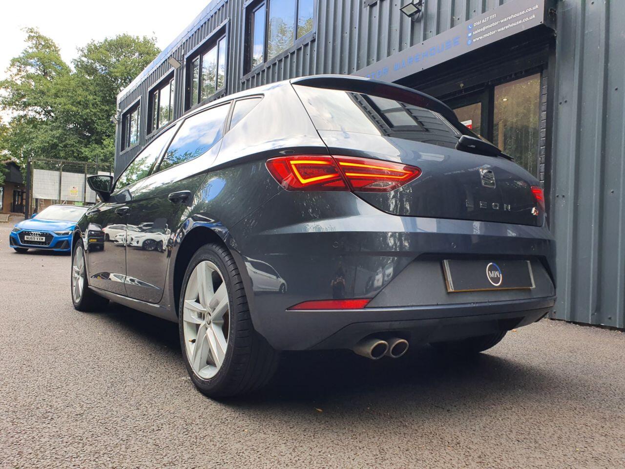 Seat Leon Leon view 3