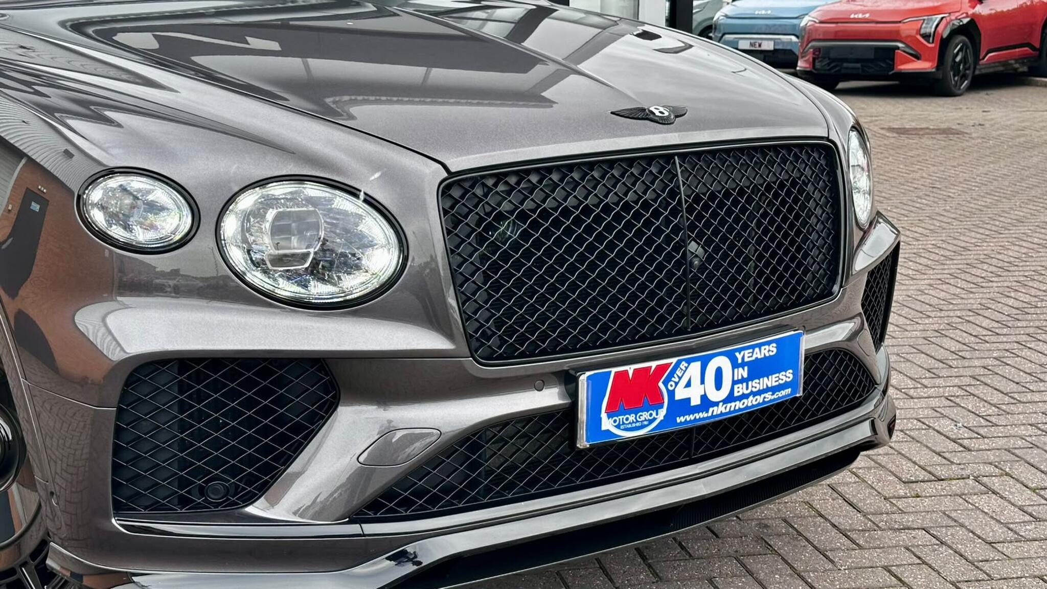 Bentley Bentayga view 4
