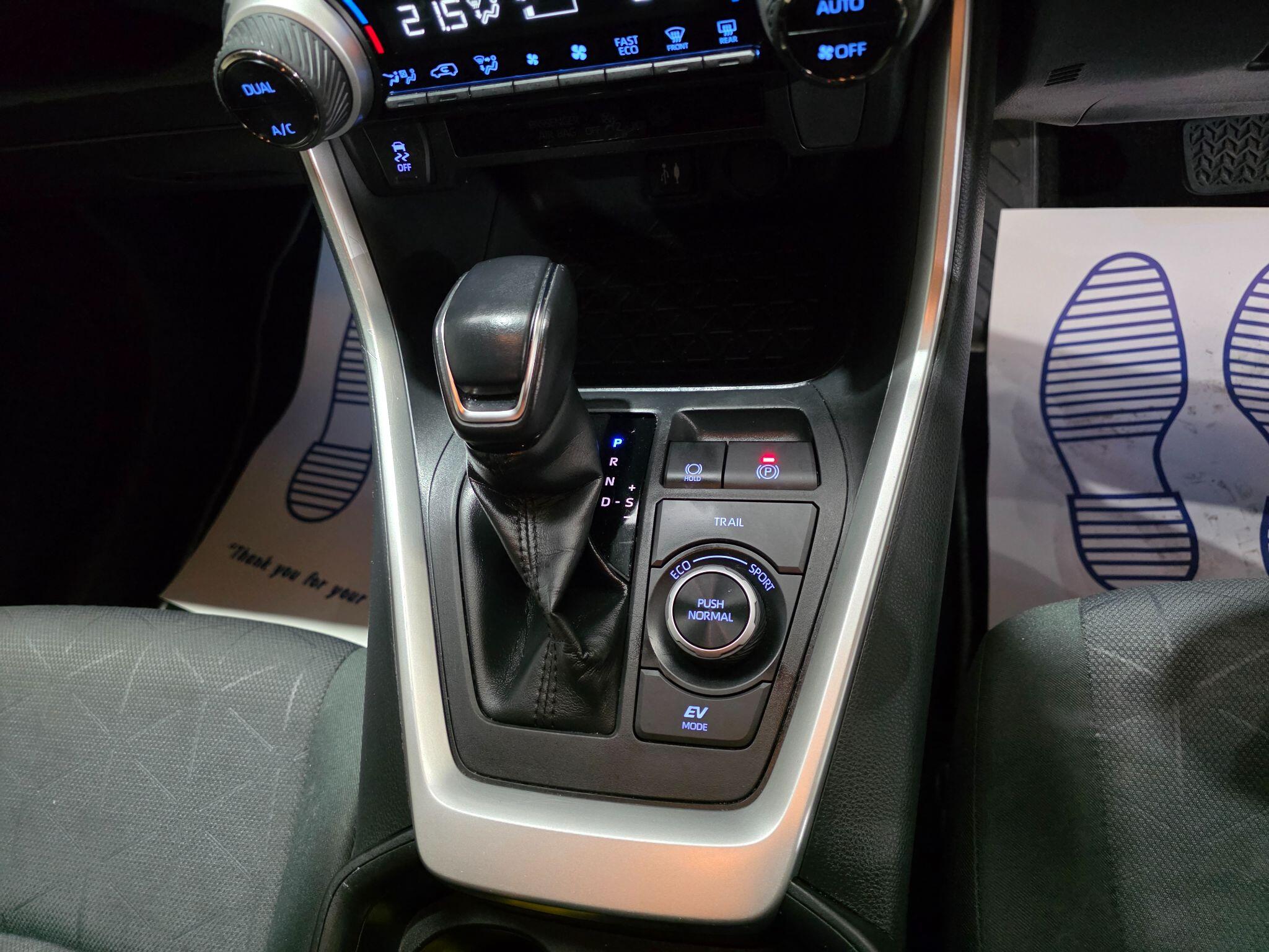 Toyota Rav4 view 10